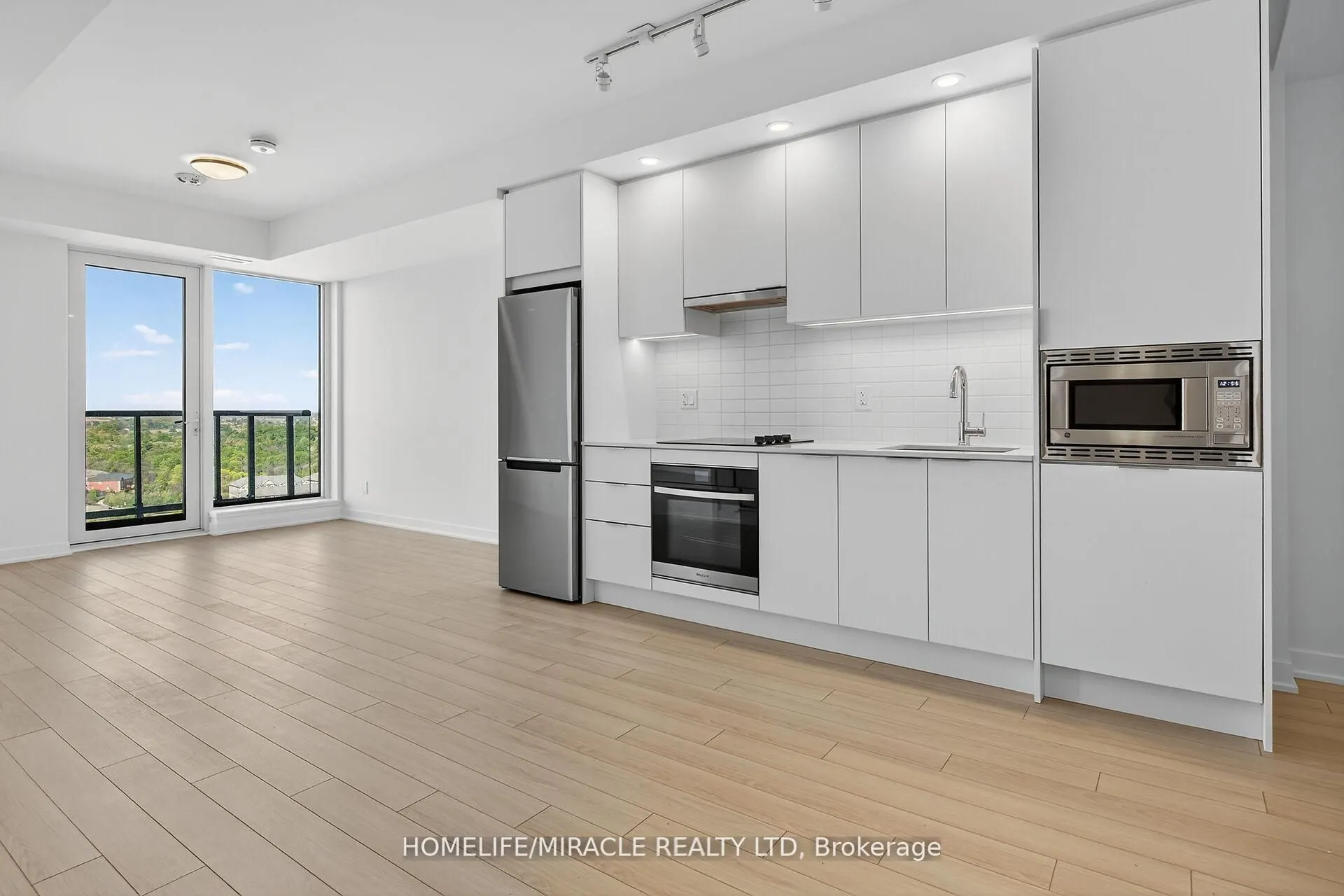 3079 Trafalgar Road, #5