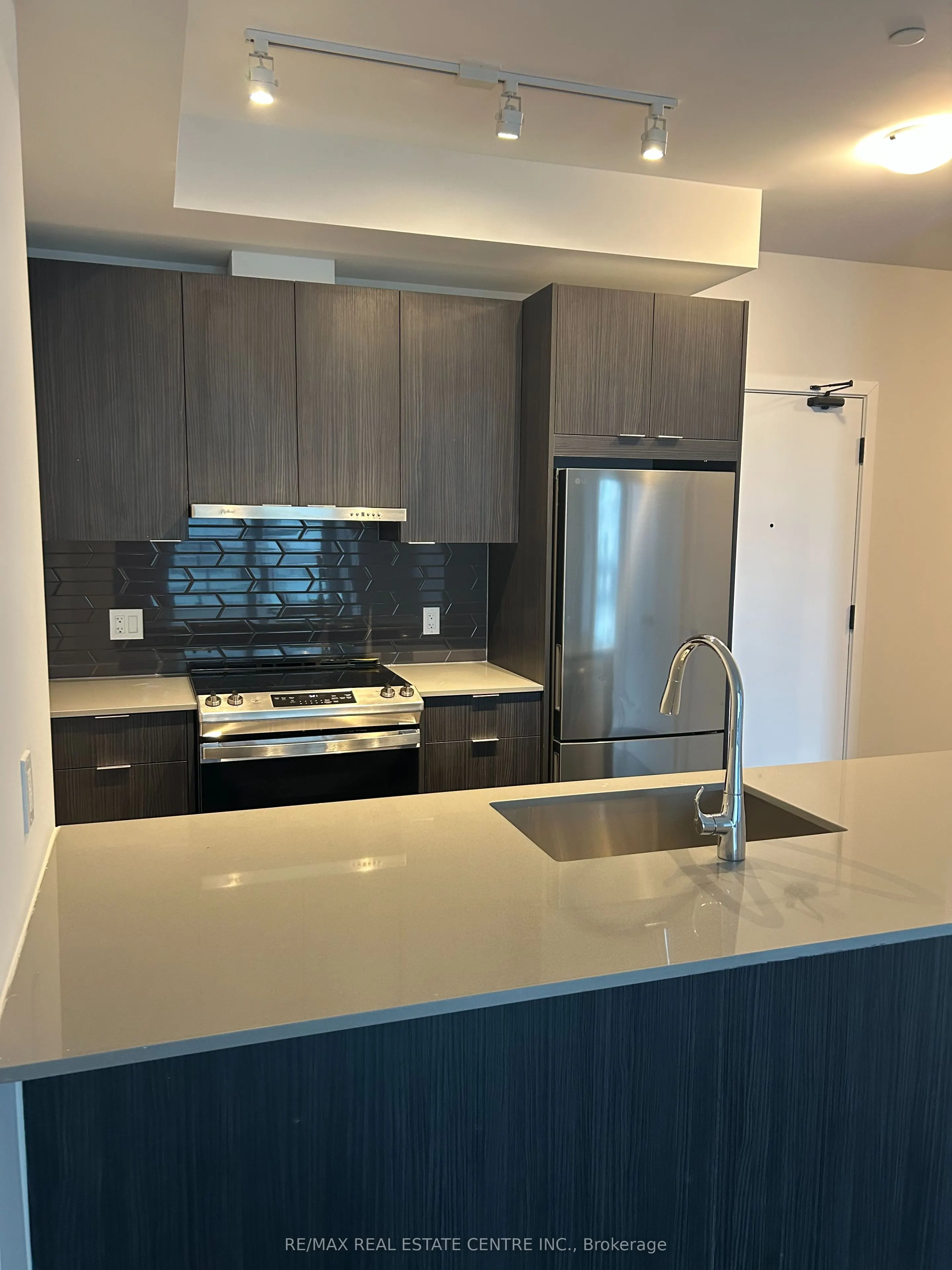 430 Square One Drive, #912