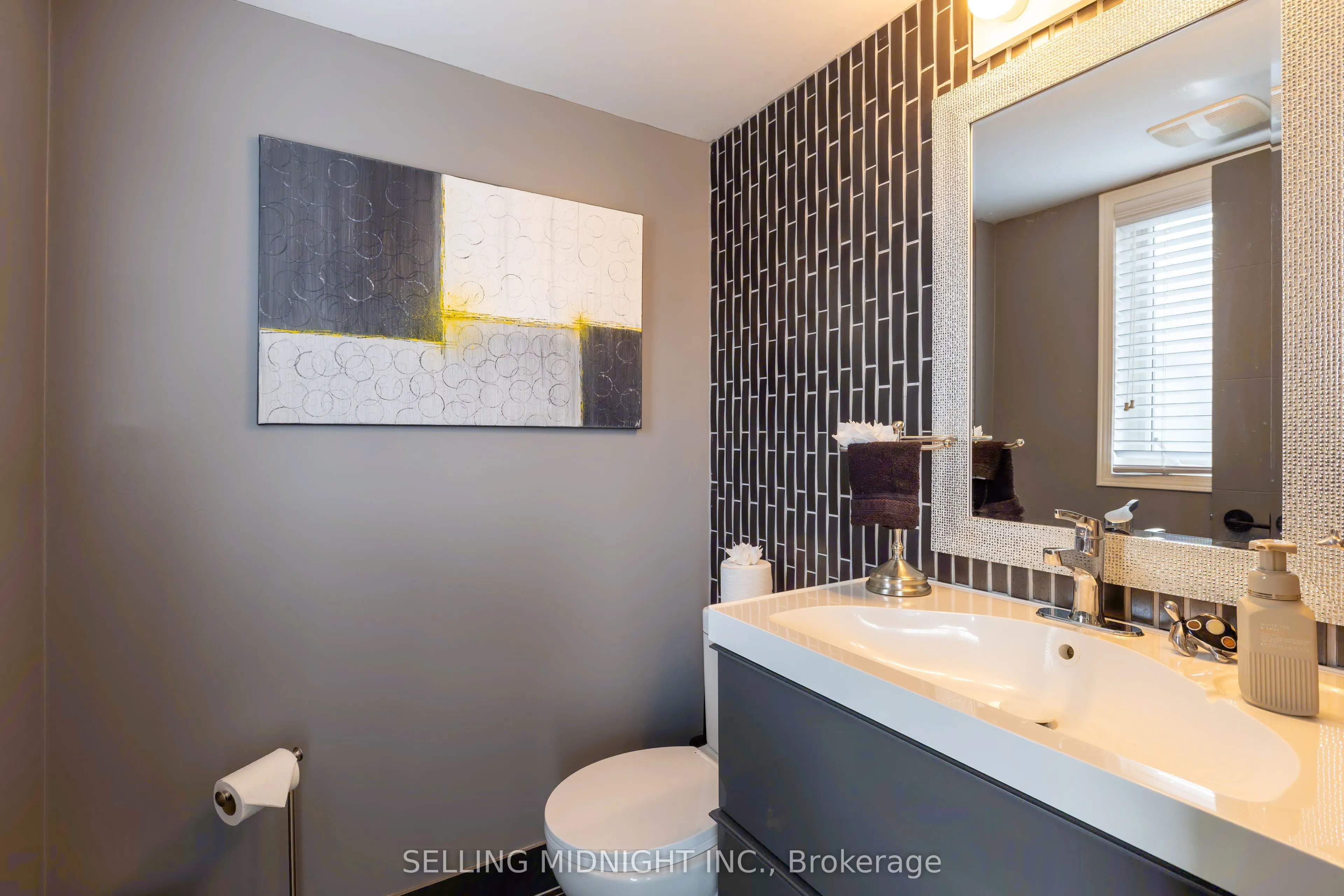 5650 Winston Churchill Boulevard, #20