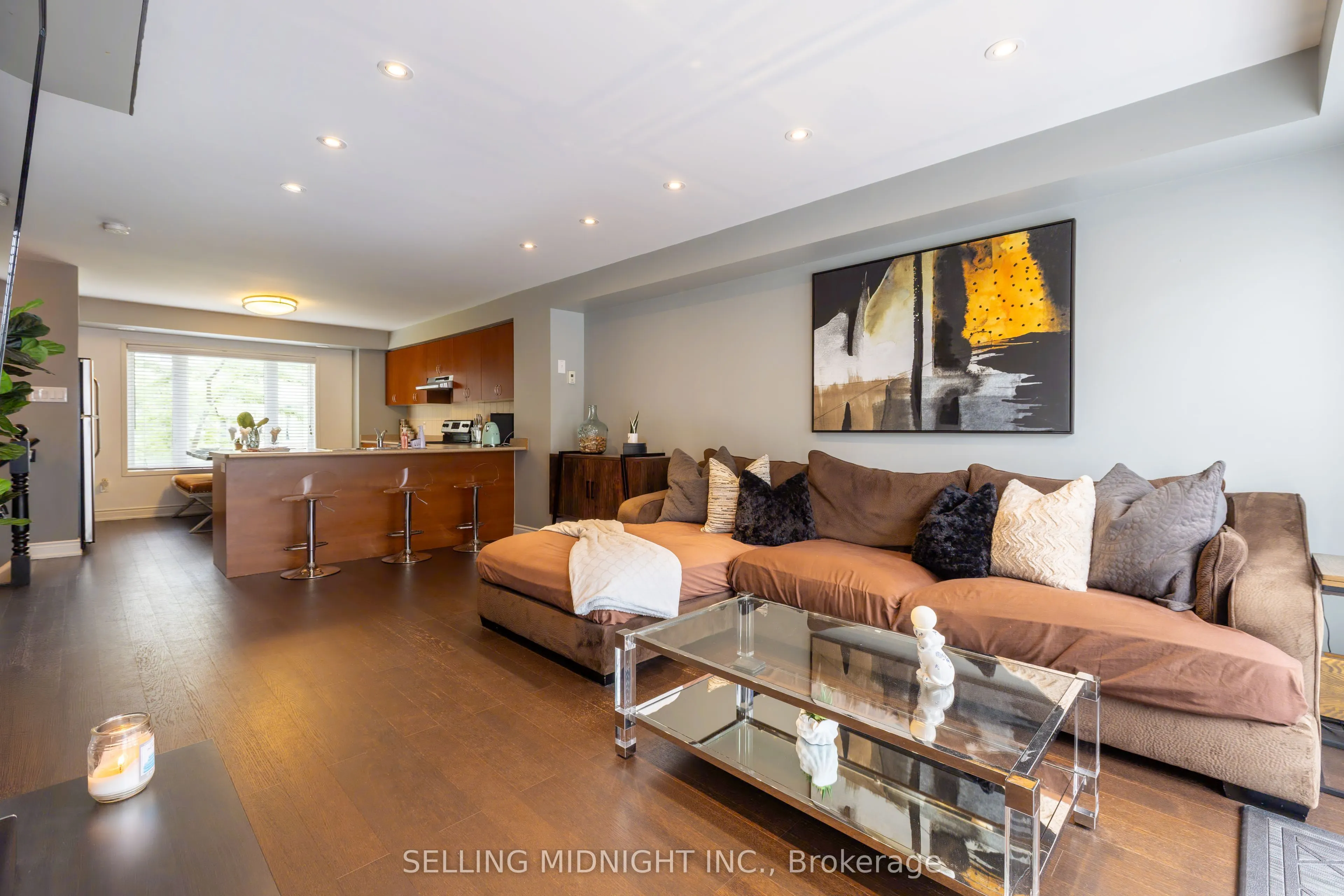 5650 Winston Churchill Boulevard, #20