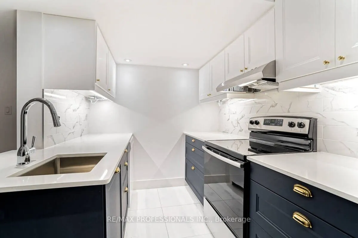 7 Vancho Crescent S, #Lower