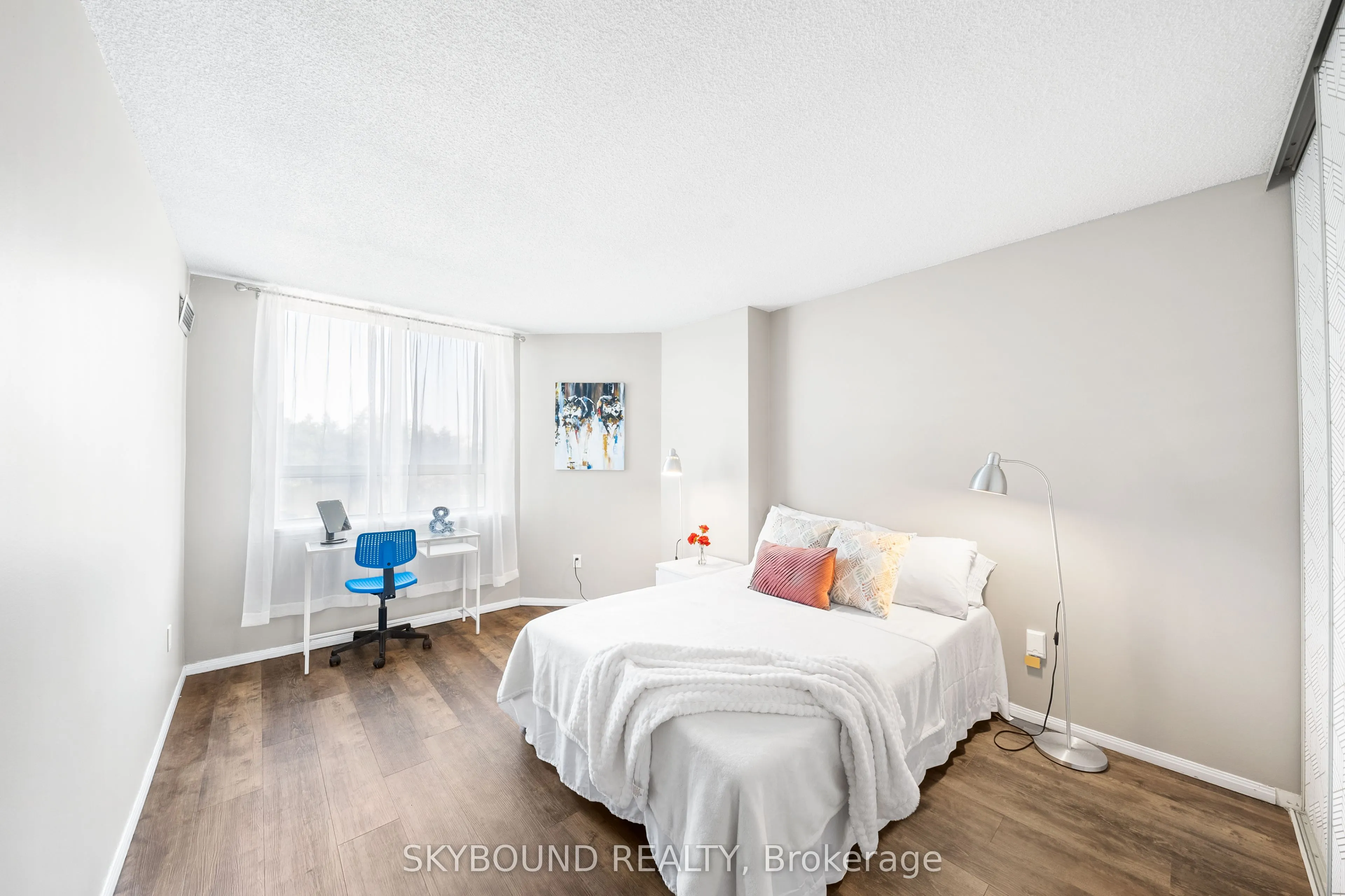 4185 Shipp Drive, #415