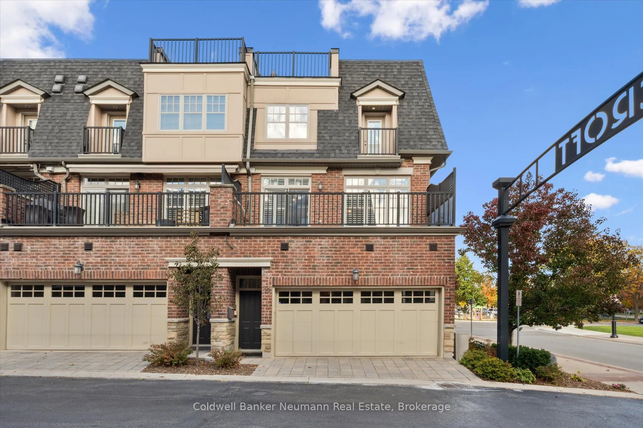 2061 Maria Street, #10