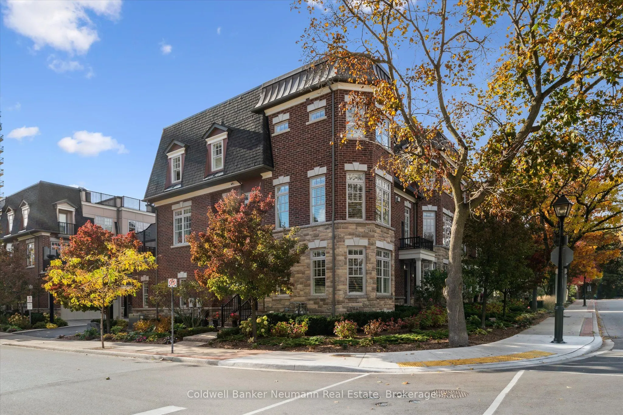 2061 Maria Street, #10