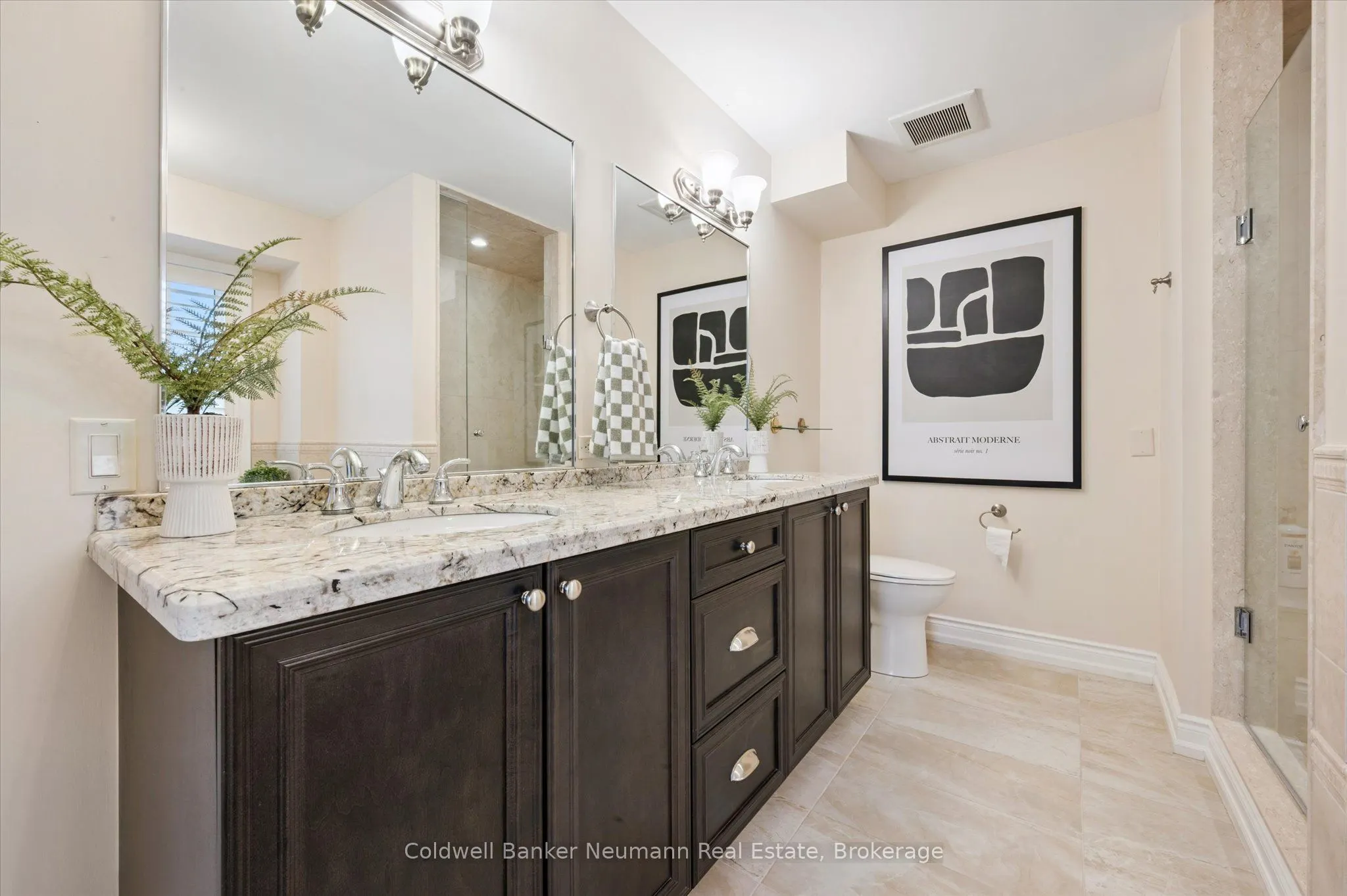 2061 Maria Street, #10