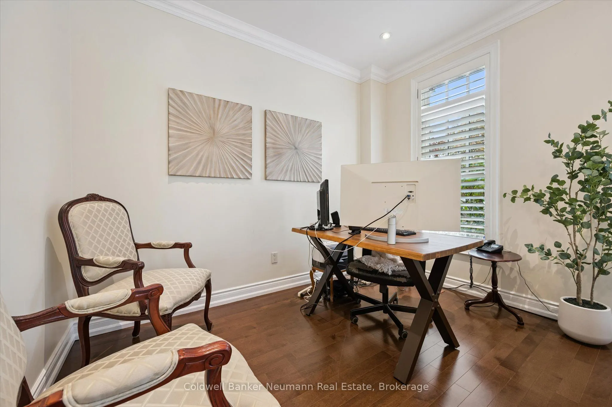 2061 Maria Street, #10