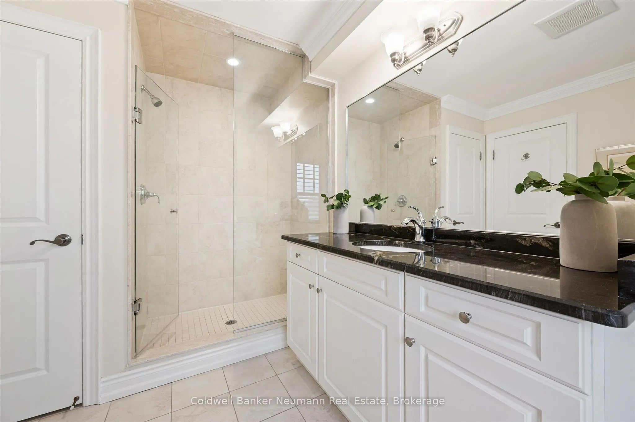 2061 Maria Street, #10