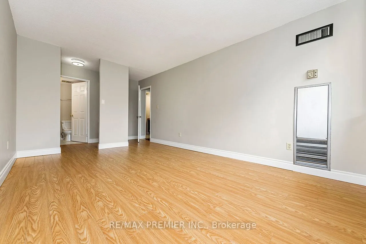 350 Webb Drive, #501