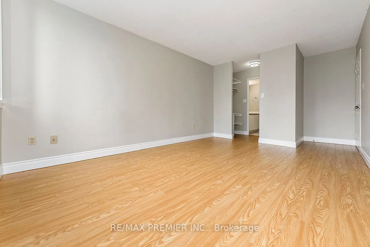 350 Webb Drive, #501