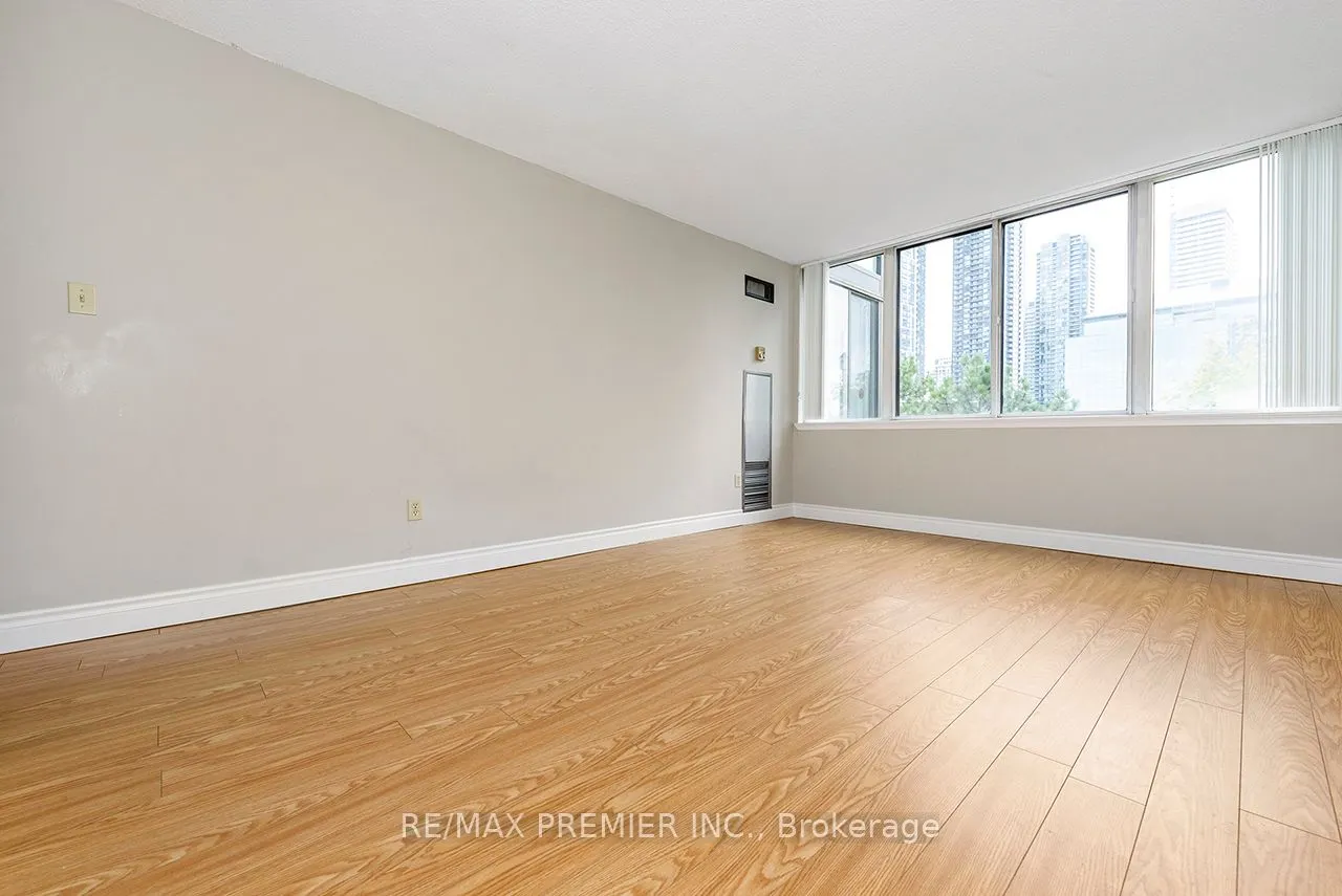 350 Webb Drive, #501