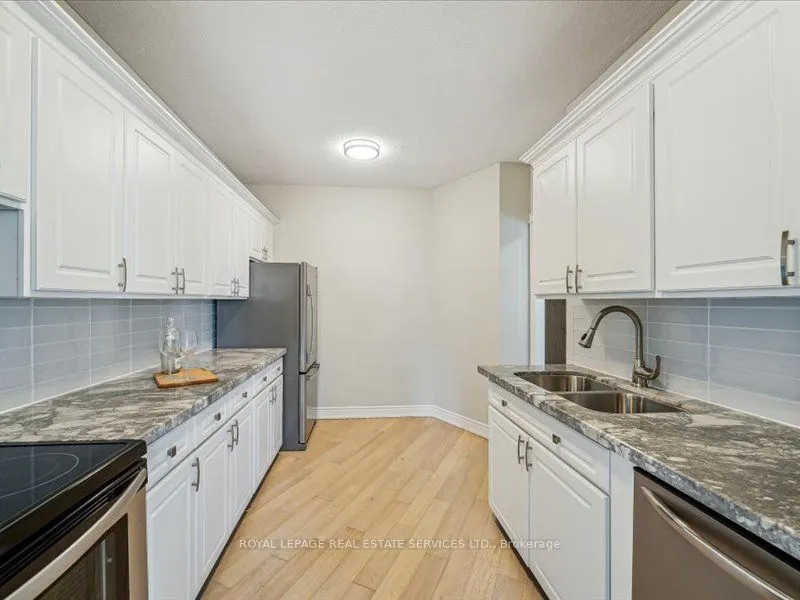 5250 Lakeshore Road, #708