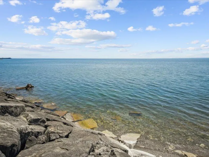 5250 Lakeshore Road, #708