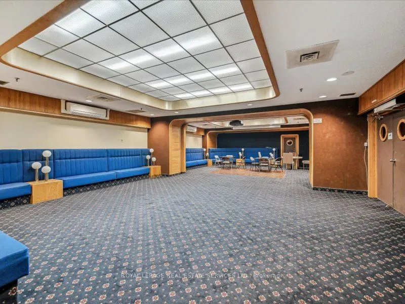 5250 Lakeshore Road, #708