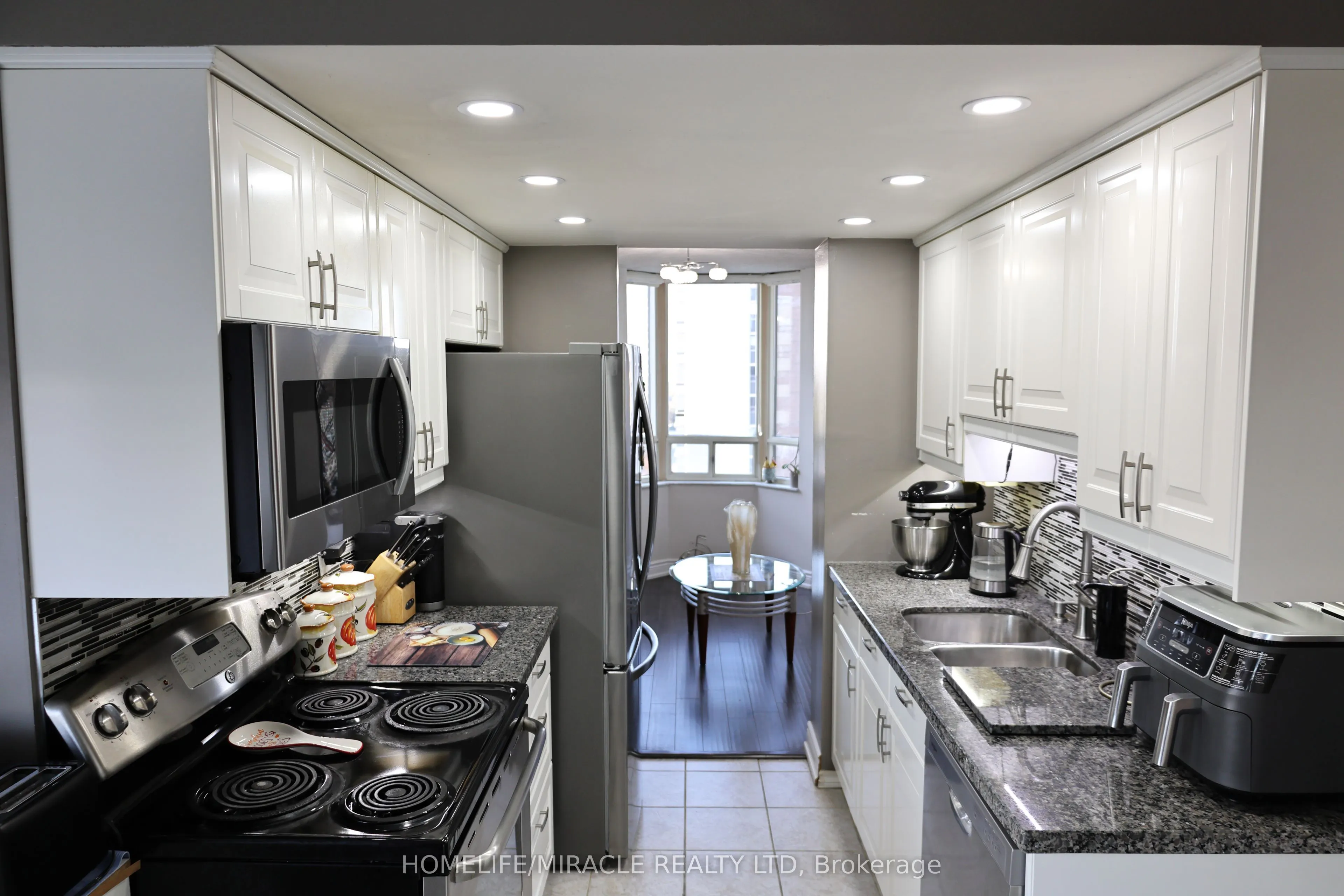 5 Lisa Street, #1404