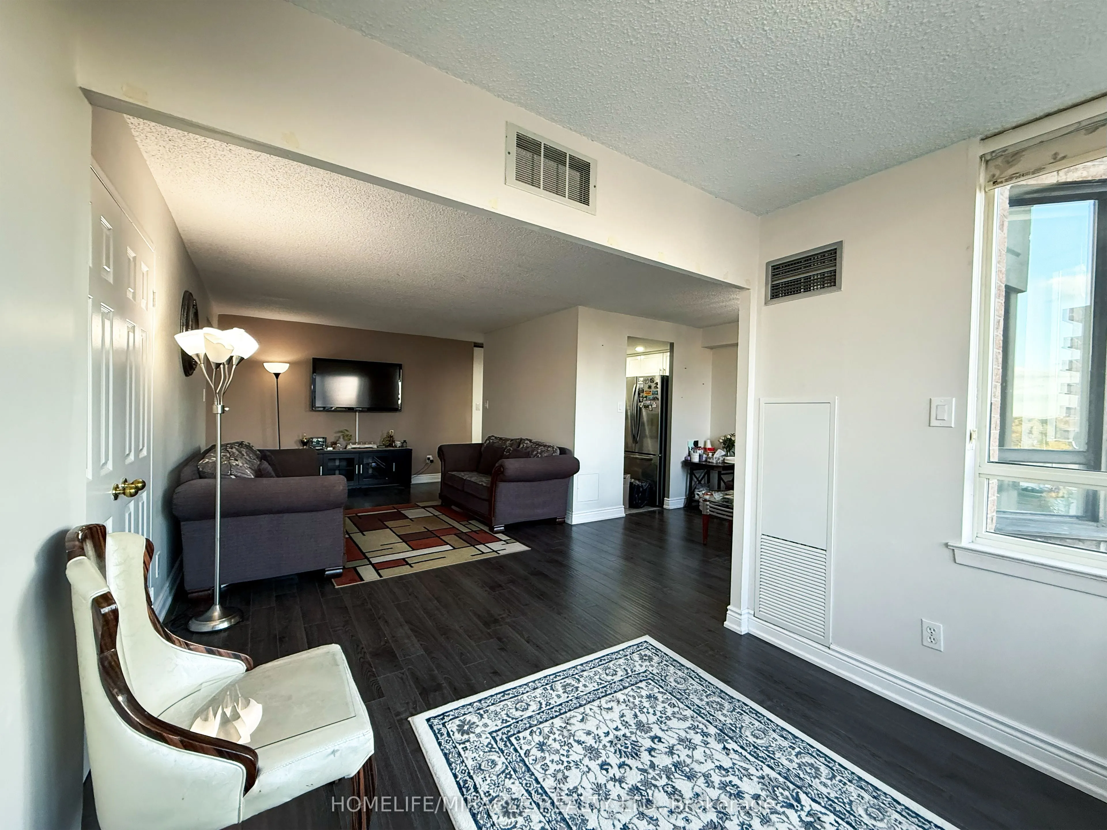 5 Lisa Street, #1404