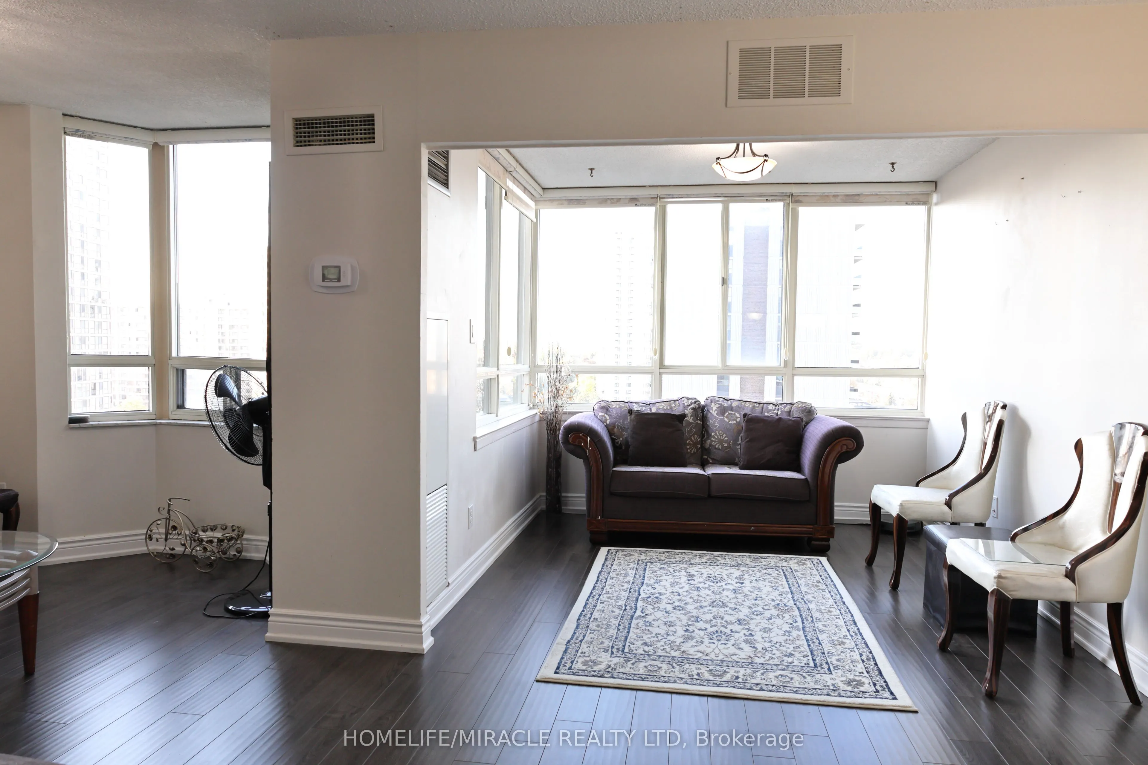 5 Lisa Street, #1404