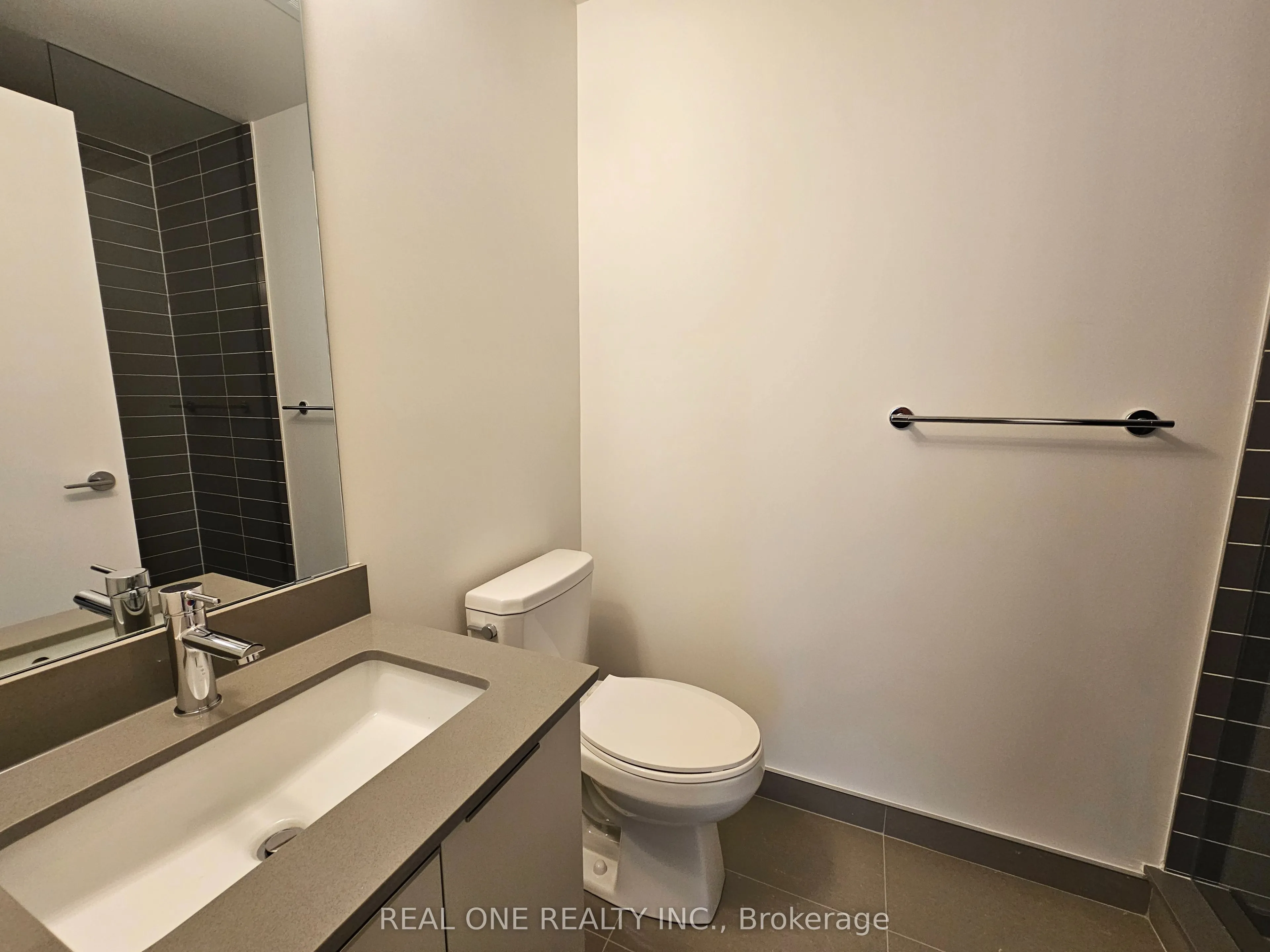 3071 Trafalgar Road, #804