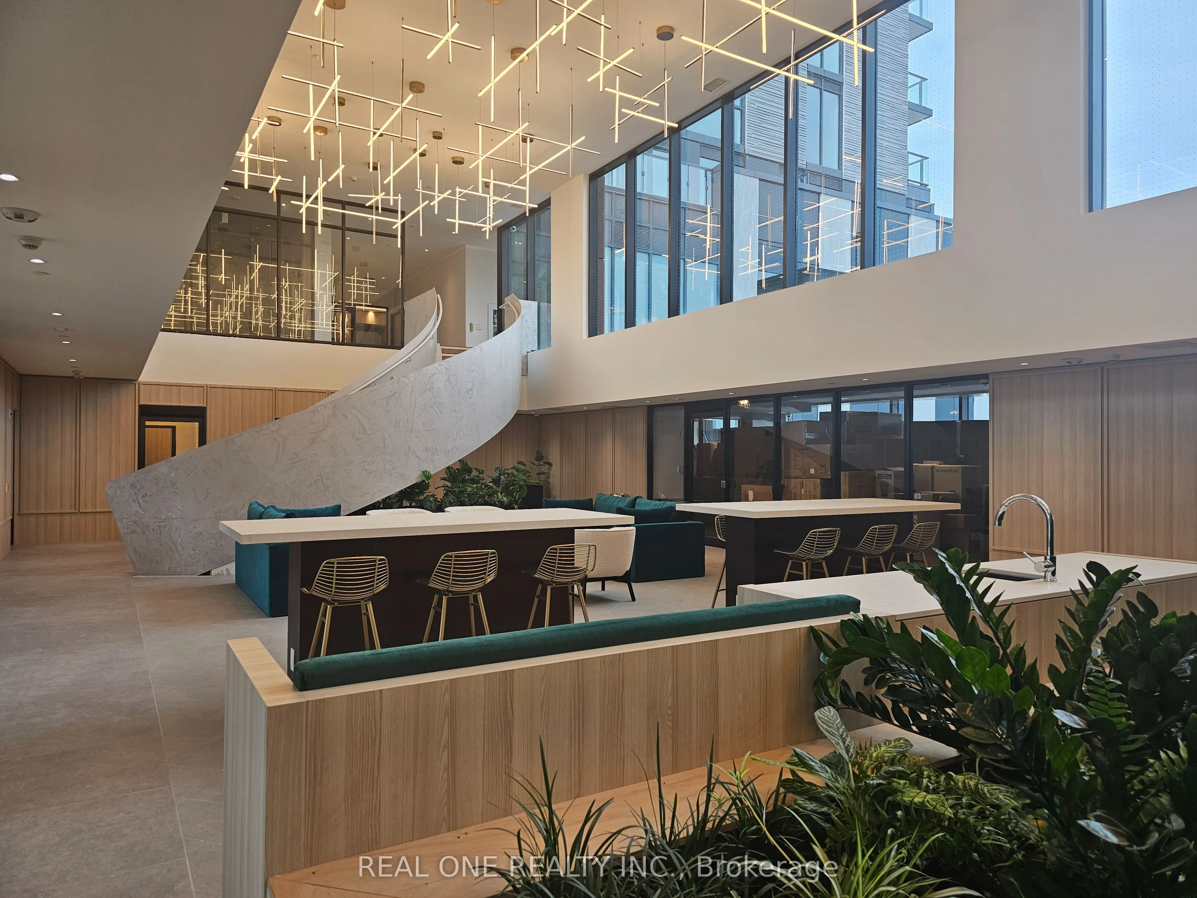 3071 Trafalgar Road, #804