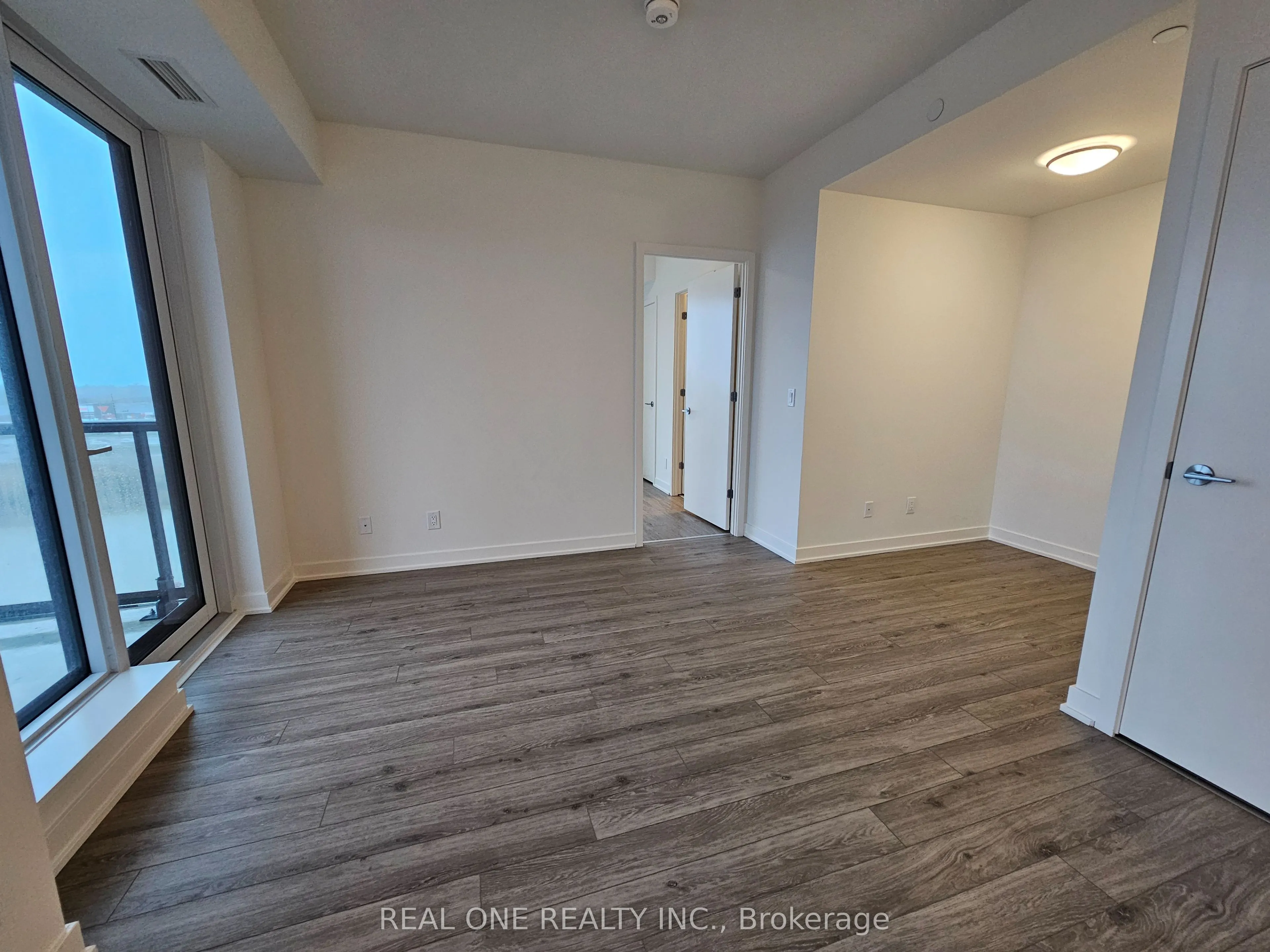 3071 Trafalgar Road, #804