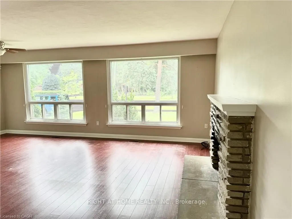 2470 Rebecca Street S