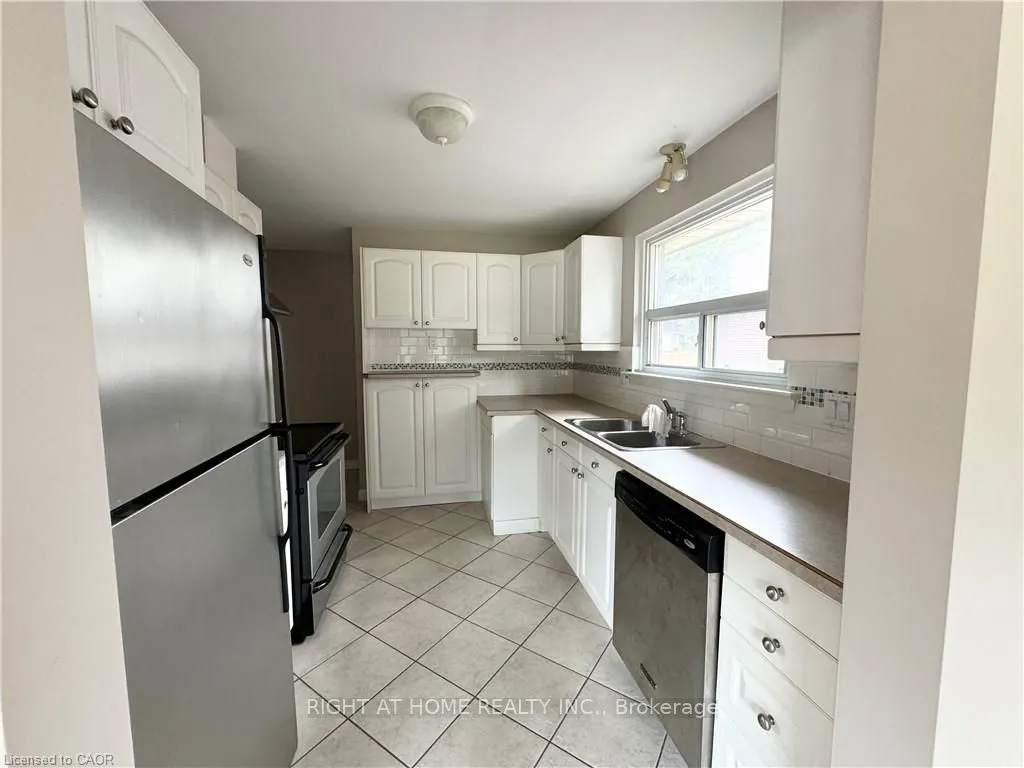 2470 Rebecca Street S