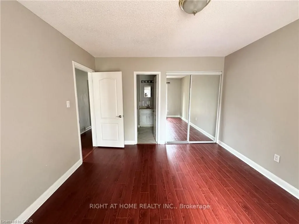 2470 Rebecca Street S