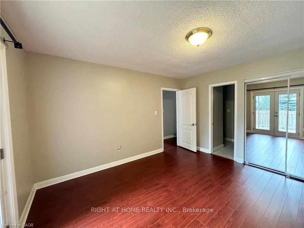 2470 Rebecca Street S