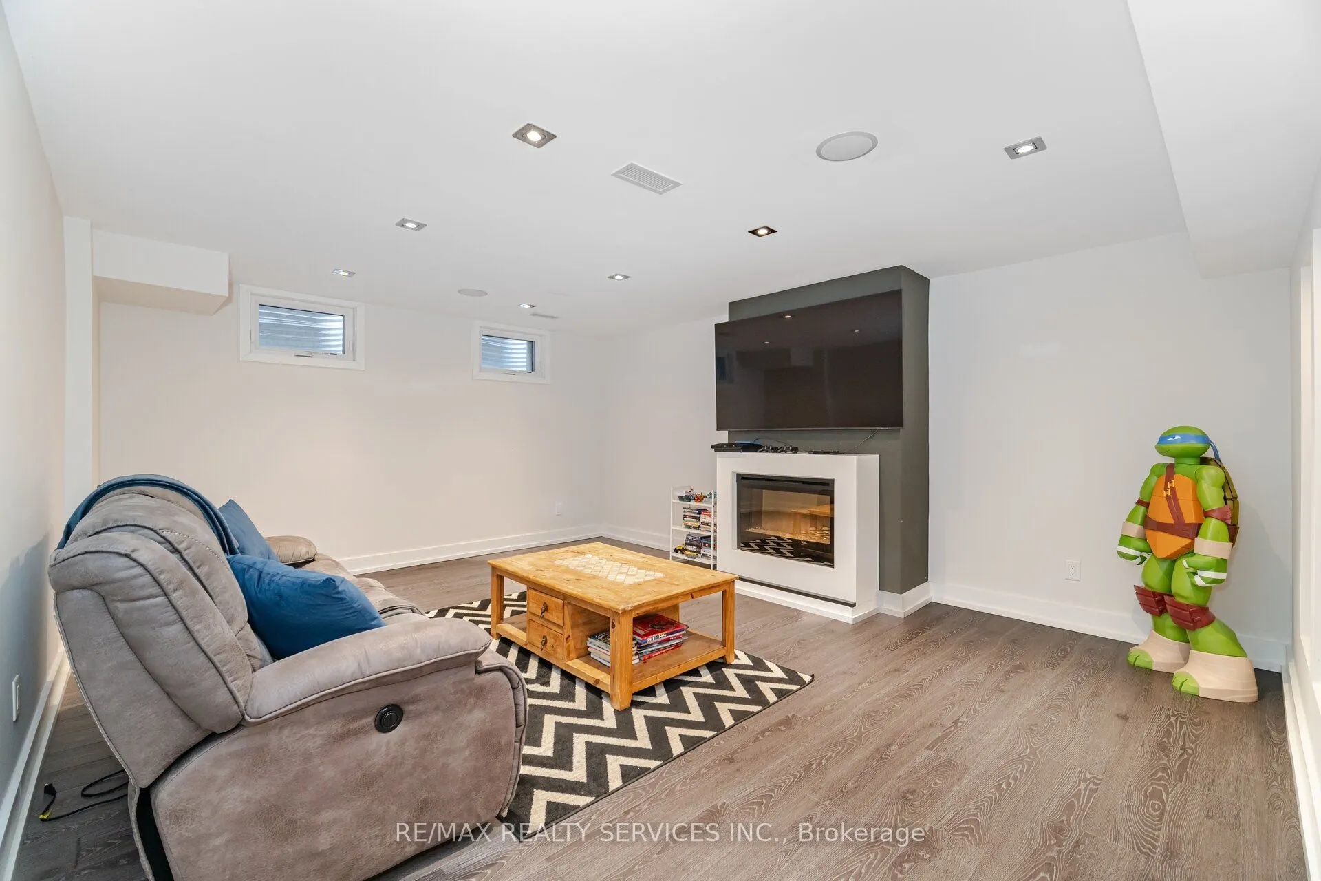 685 Montbeck Crescent