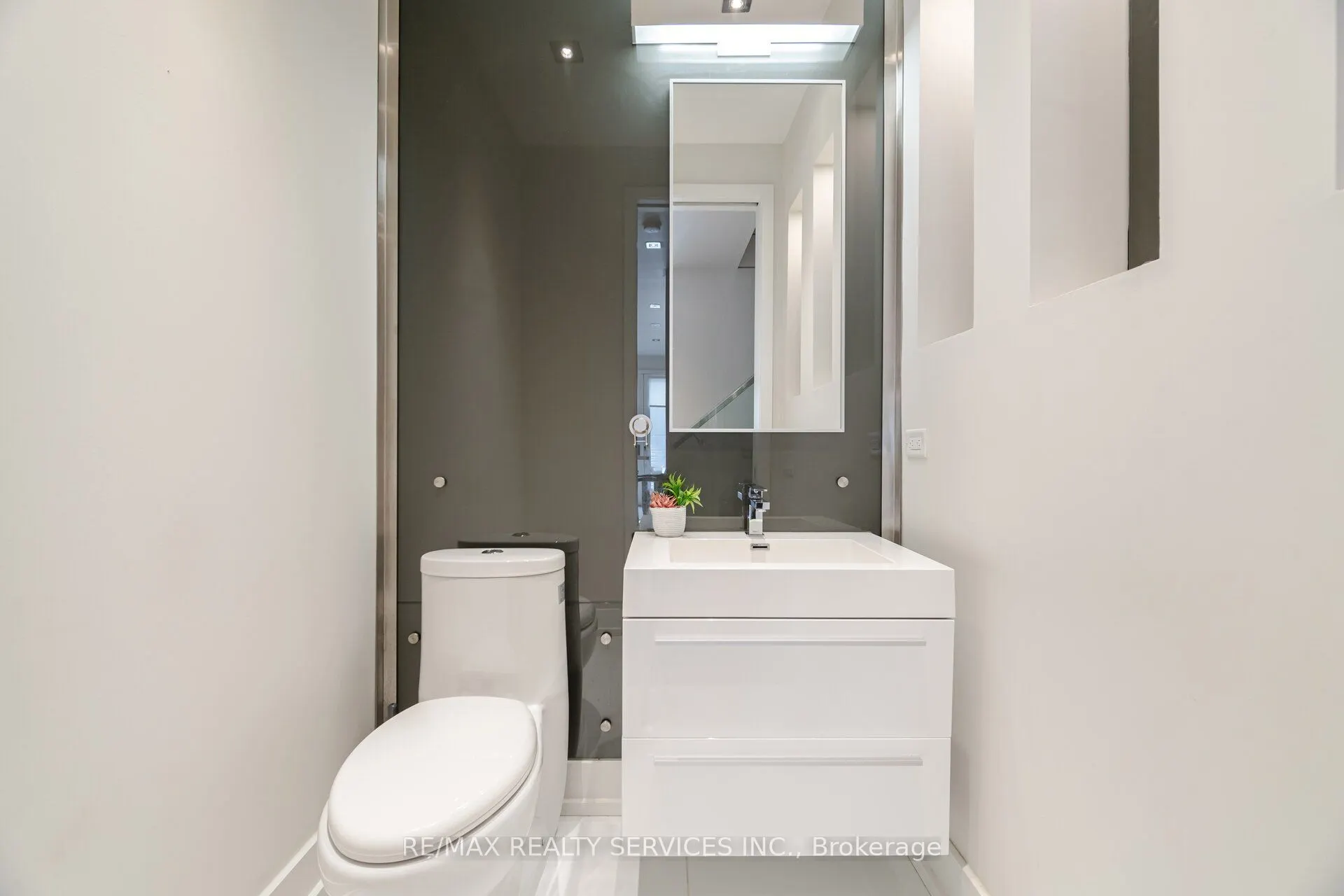 685 Montbeck Crescent