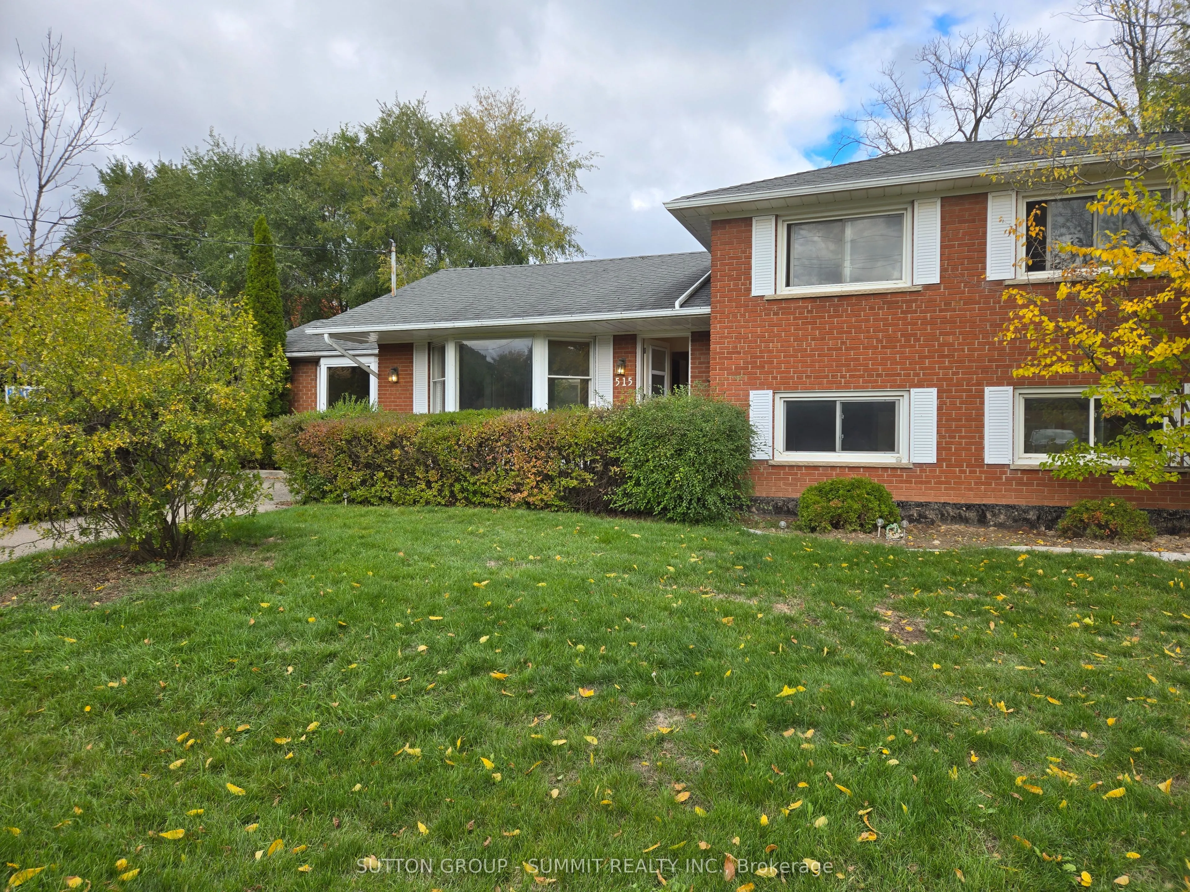 515 Trafford Crescent