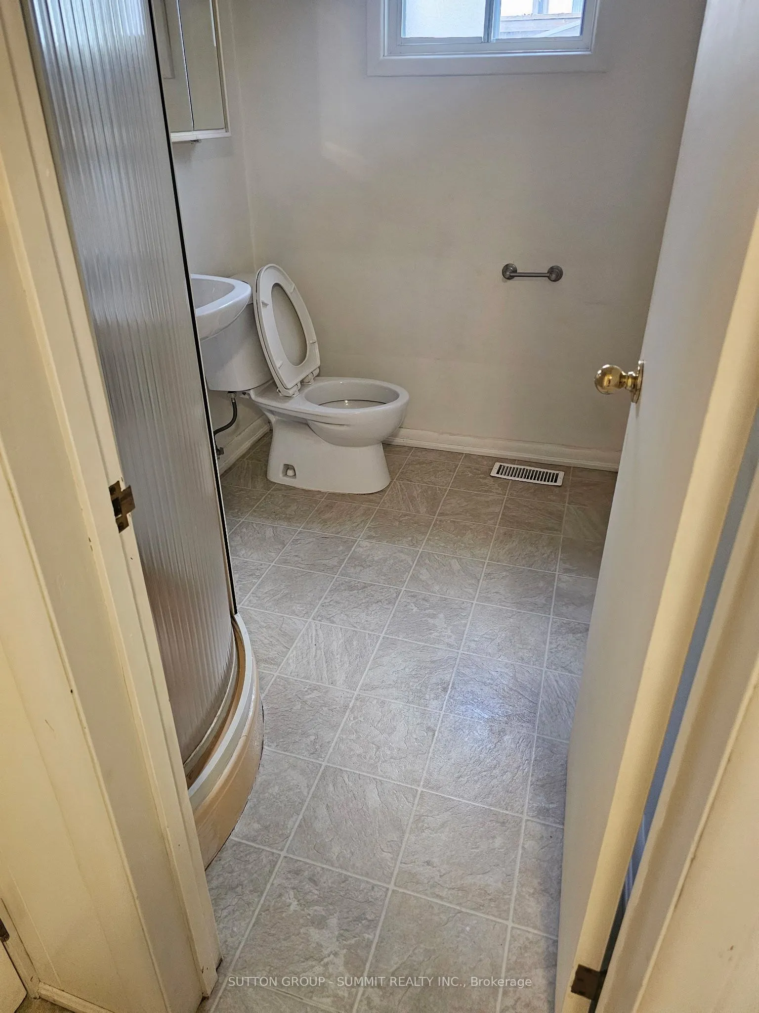 515 Trafford Crescent