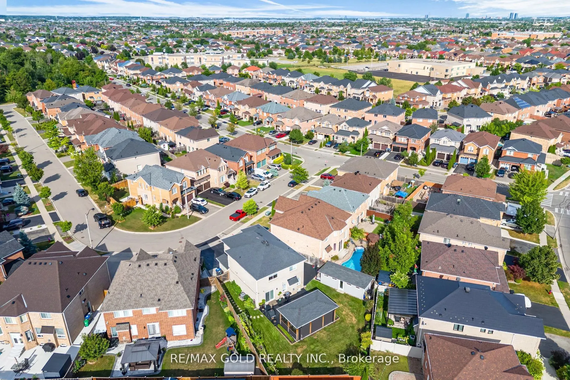 10 Cloverlawn Street