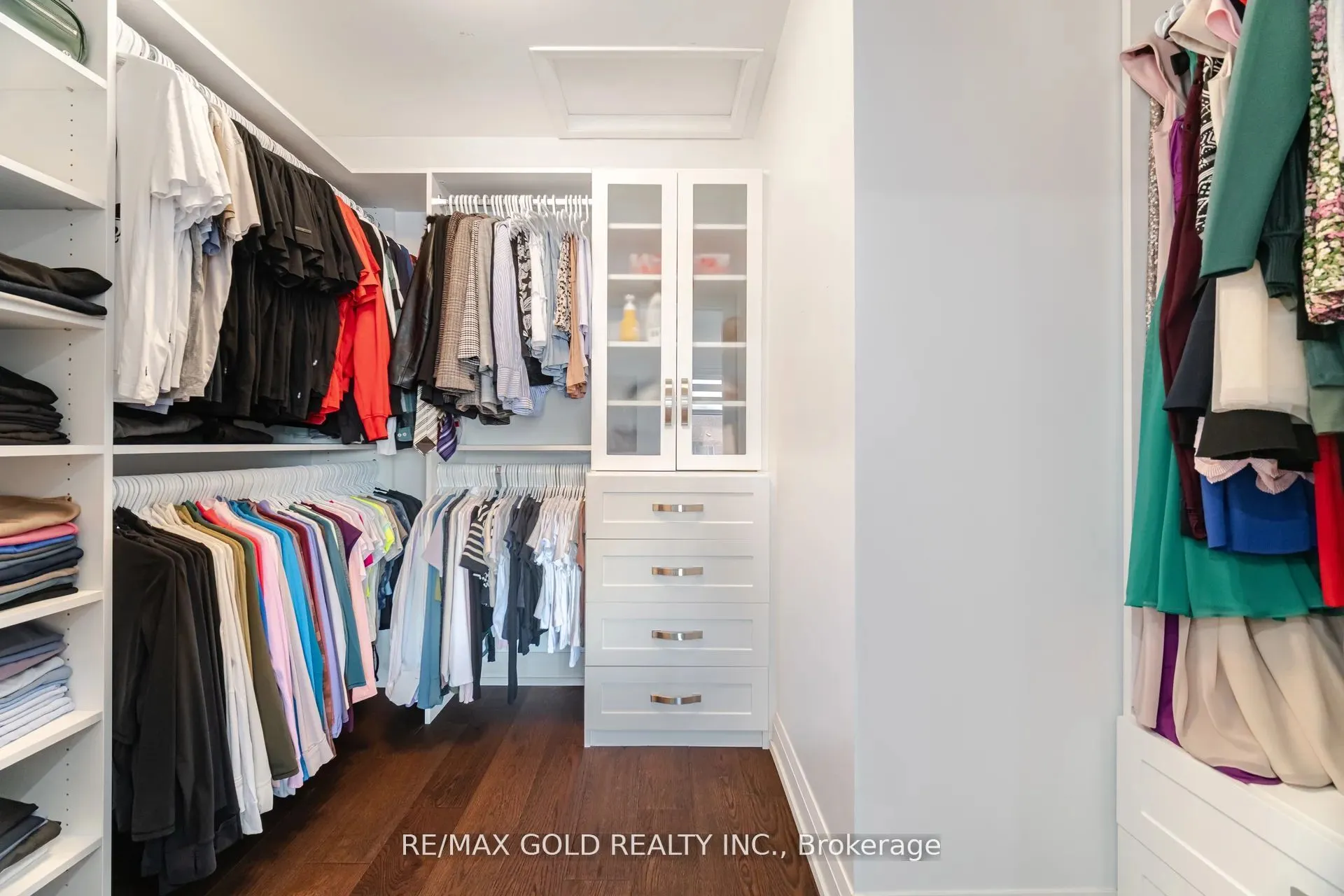 10 Cloverlawn Street