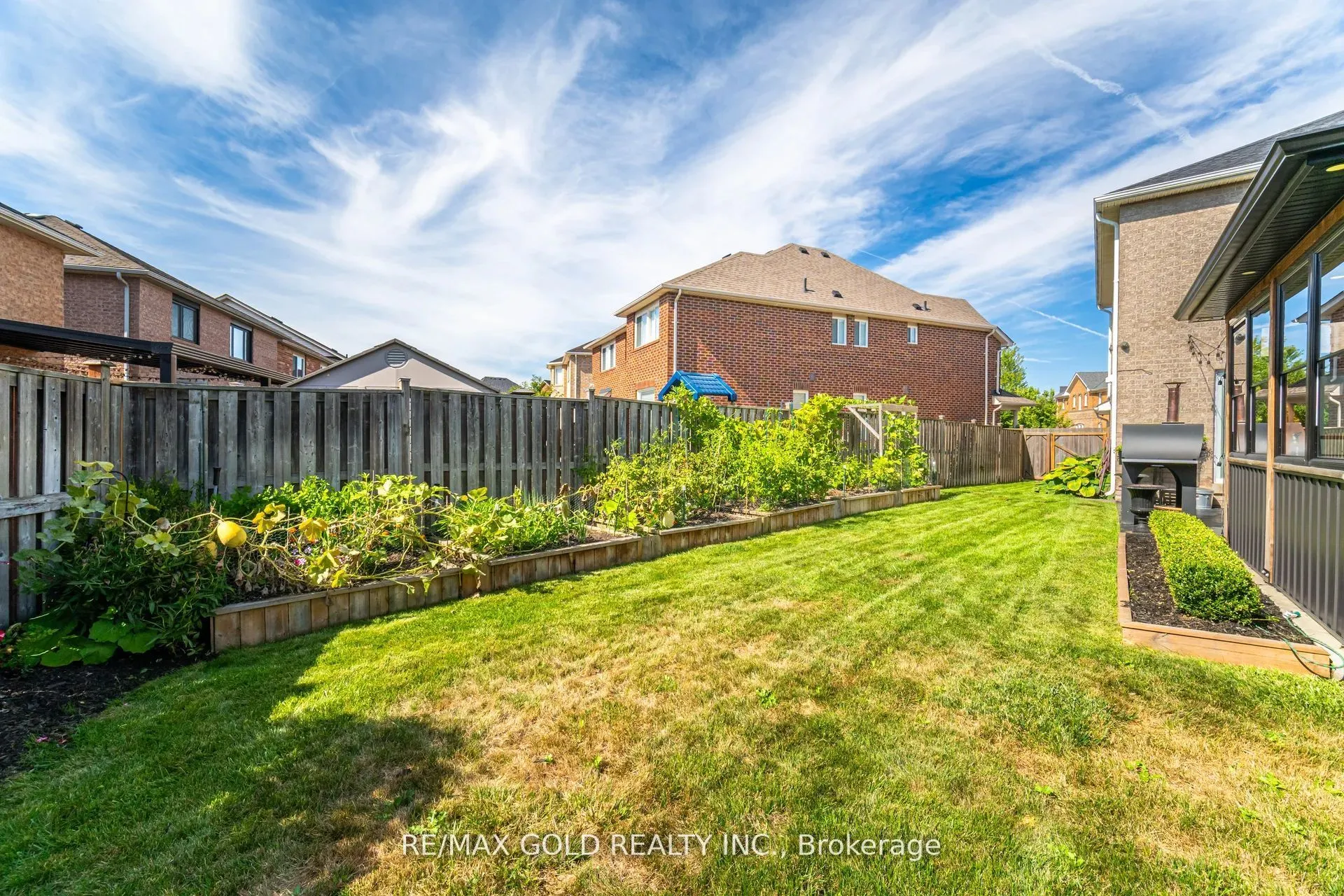 10 Cloverlawn Street