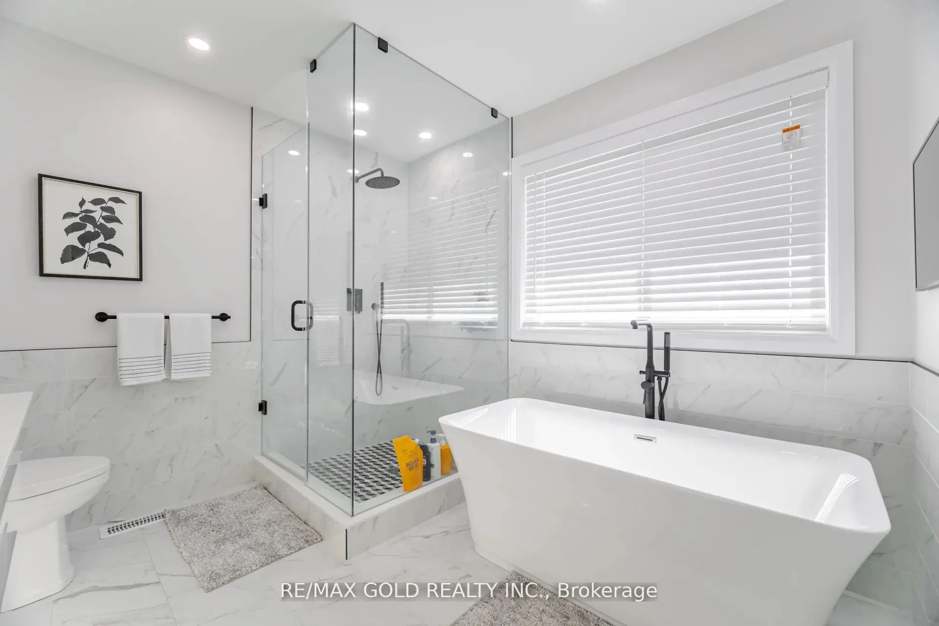 10 Cloverlawn Street