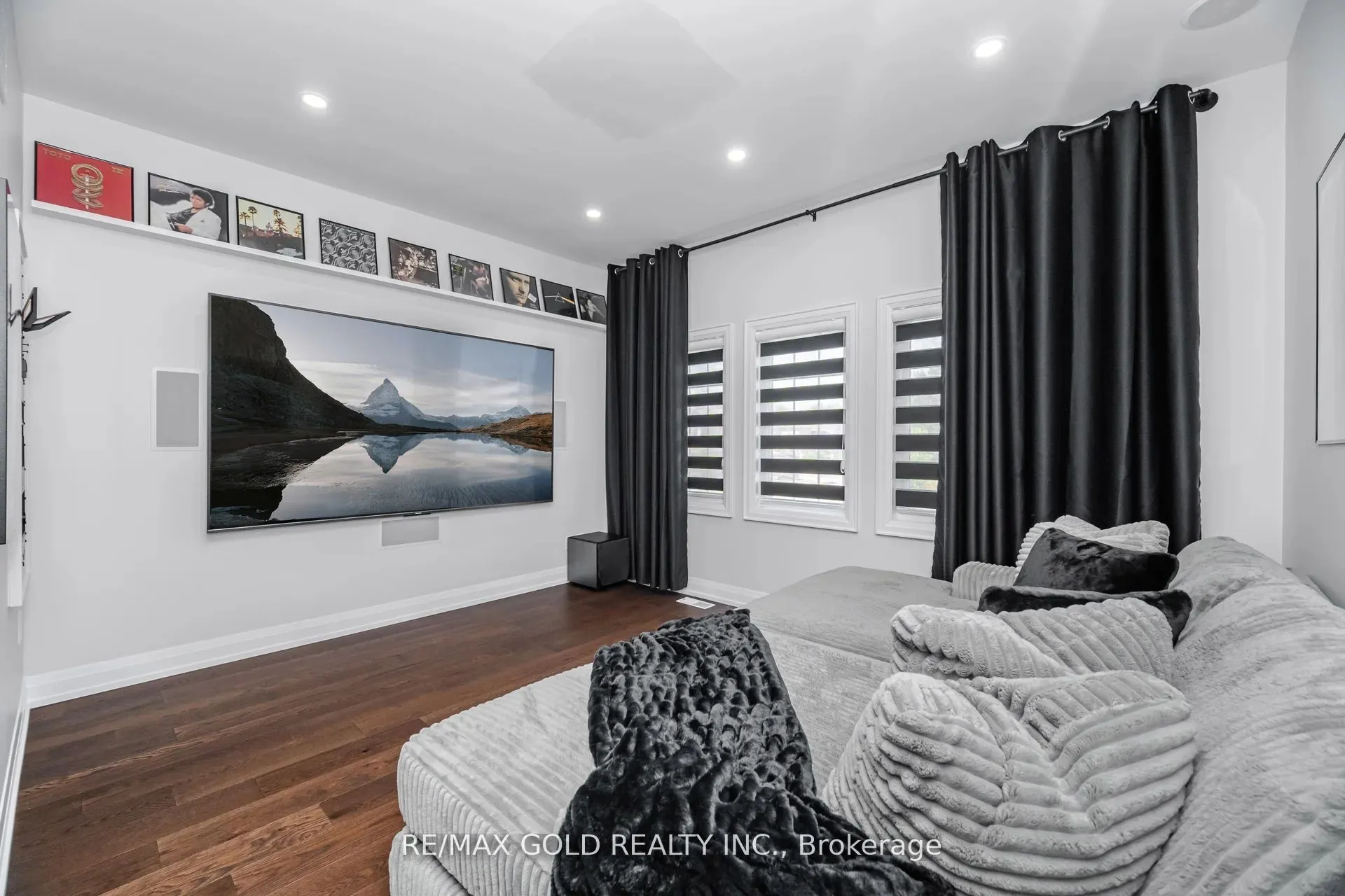 10 Cloverlawn Street