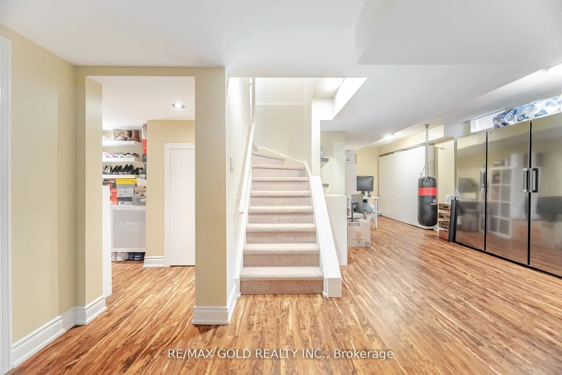 10 Cloverlawn Street