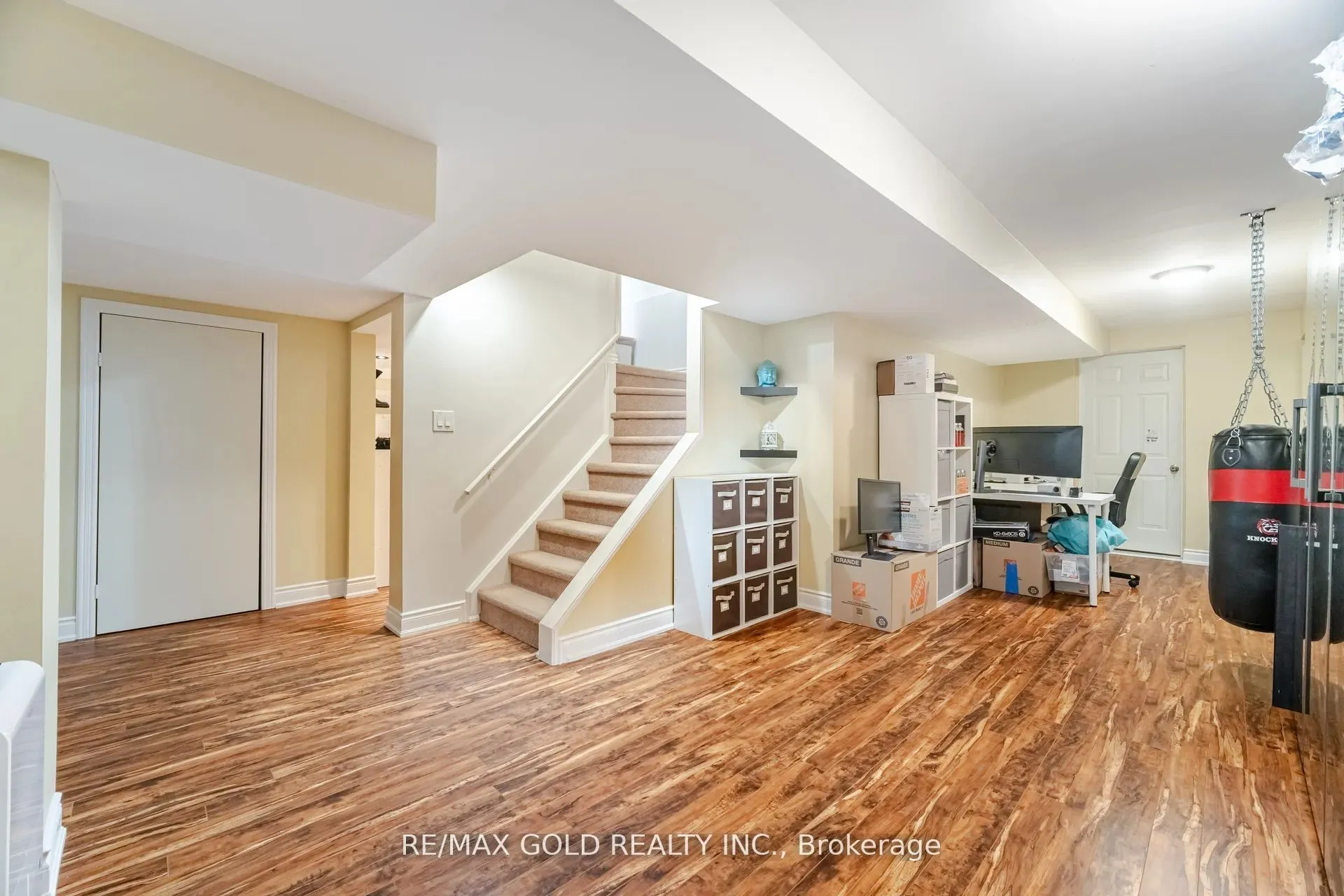 10 Cloverlawn Street