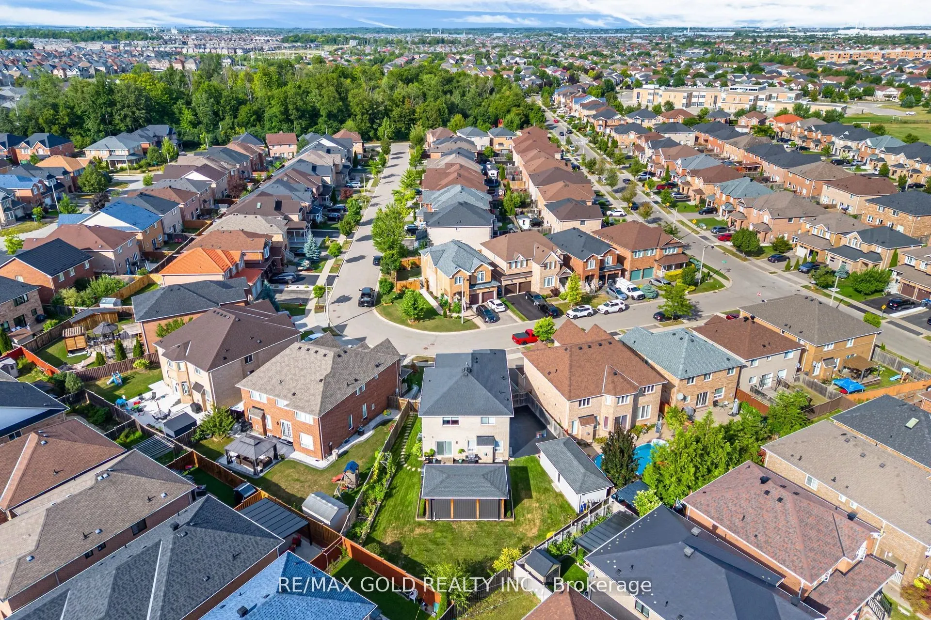 10 Cloverlawn Street