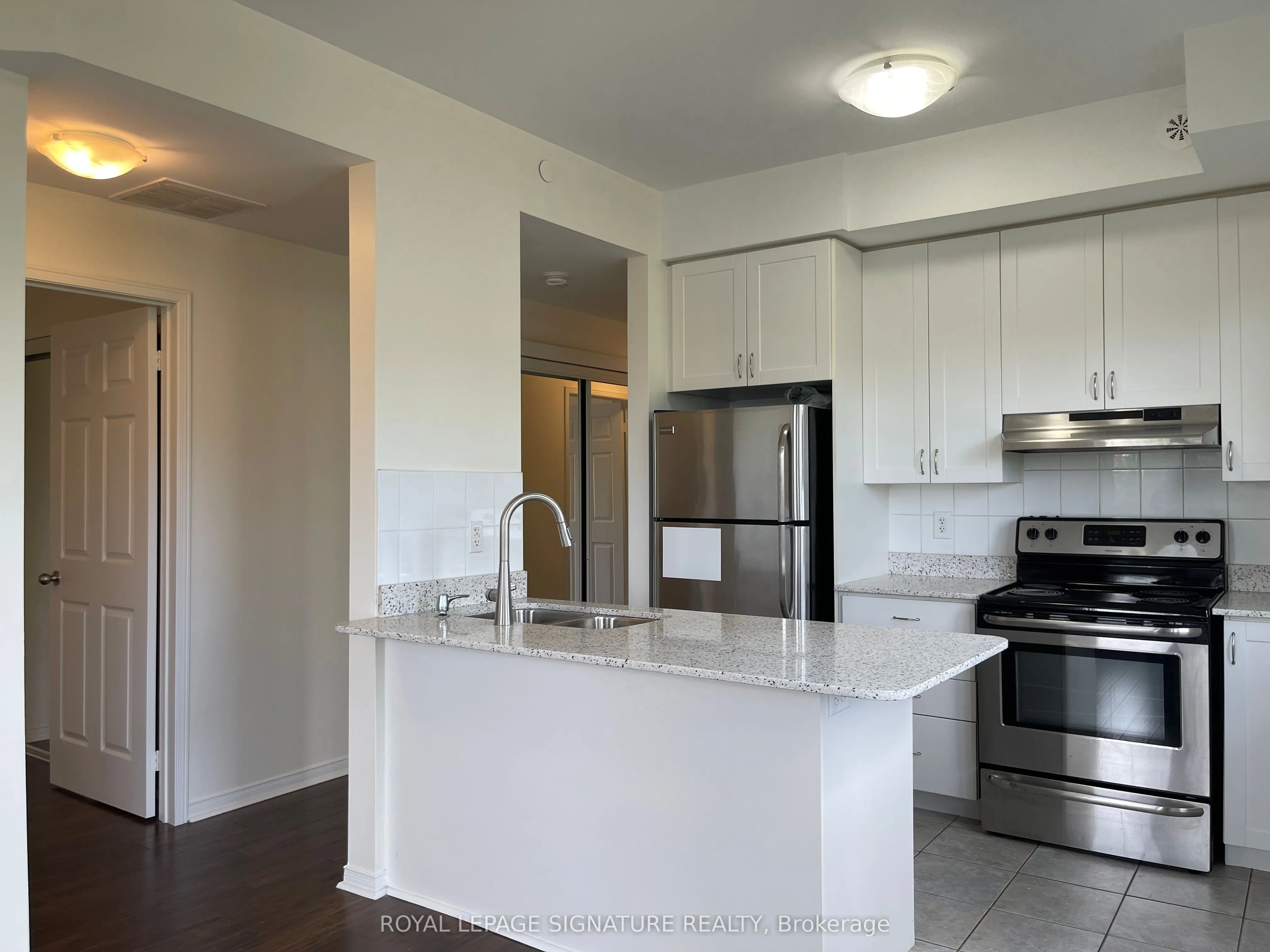 3055 Thomas Street, #203