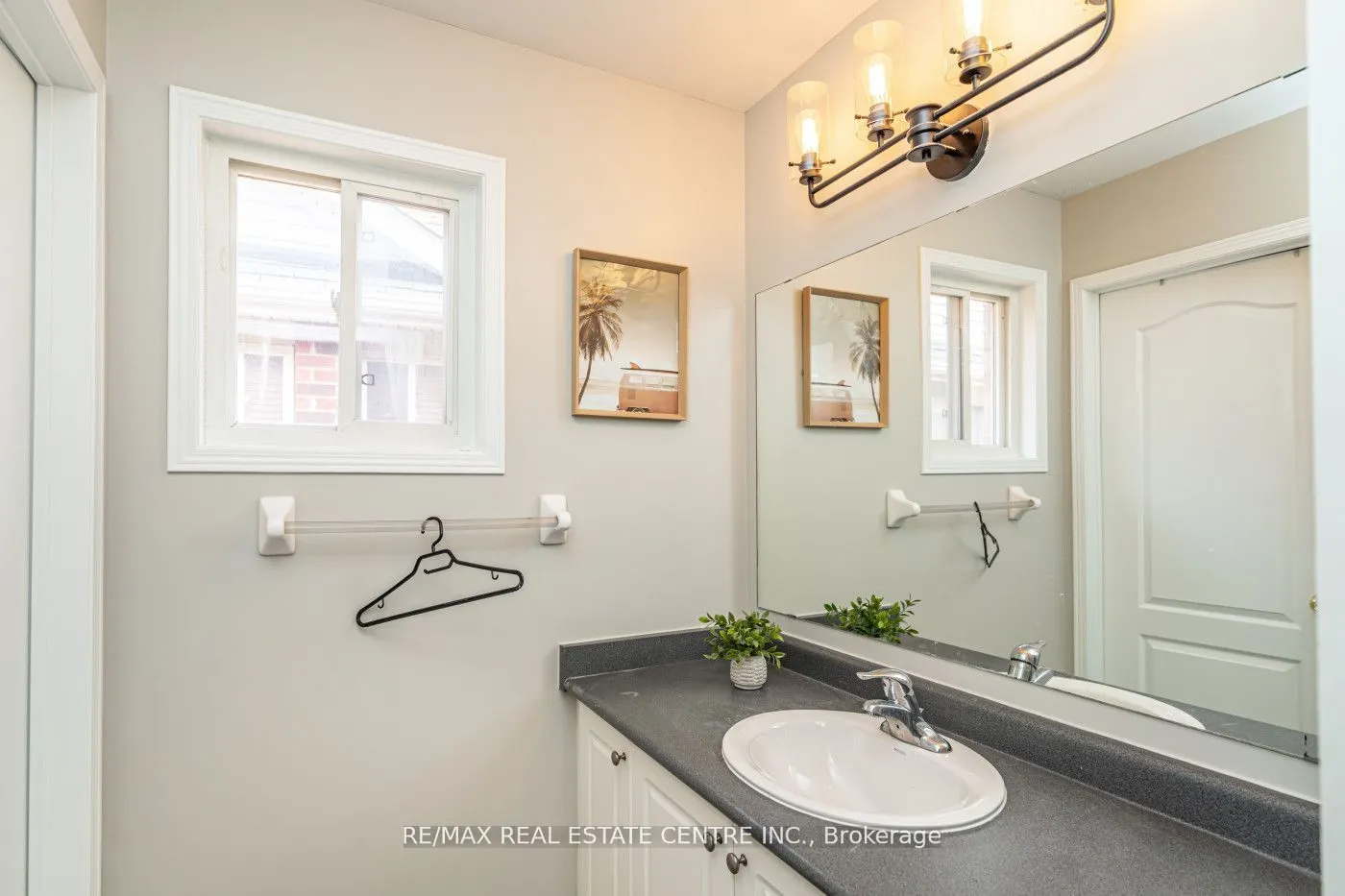 107 Crown Victoria Drive