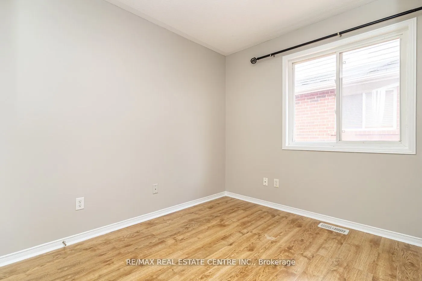 107 Crown Victoria Drive