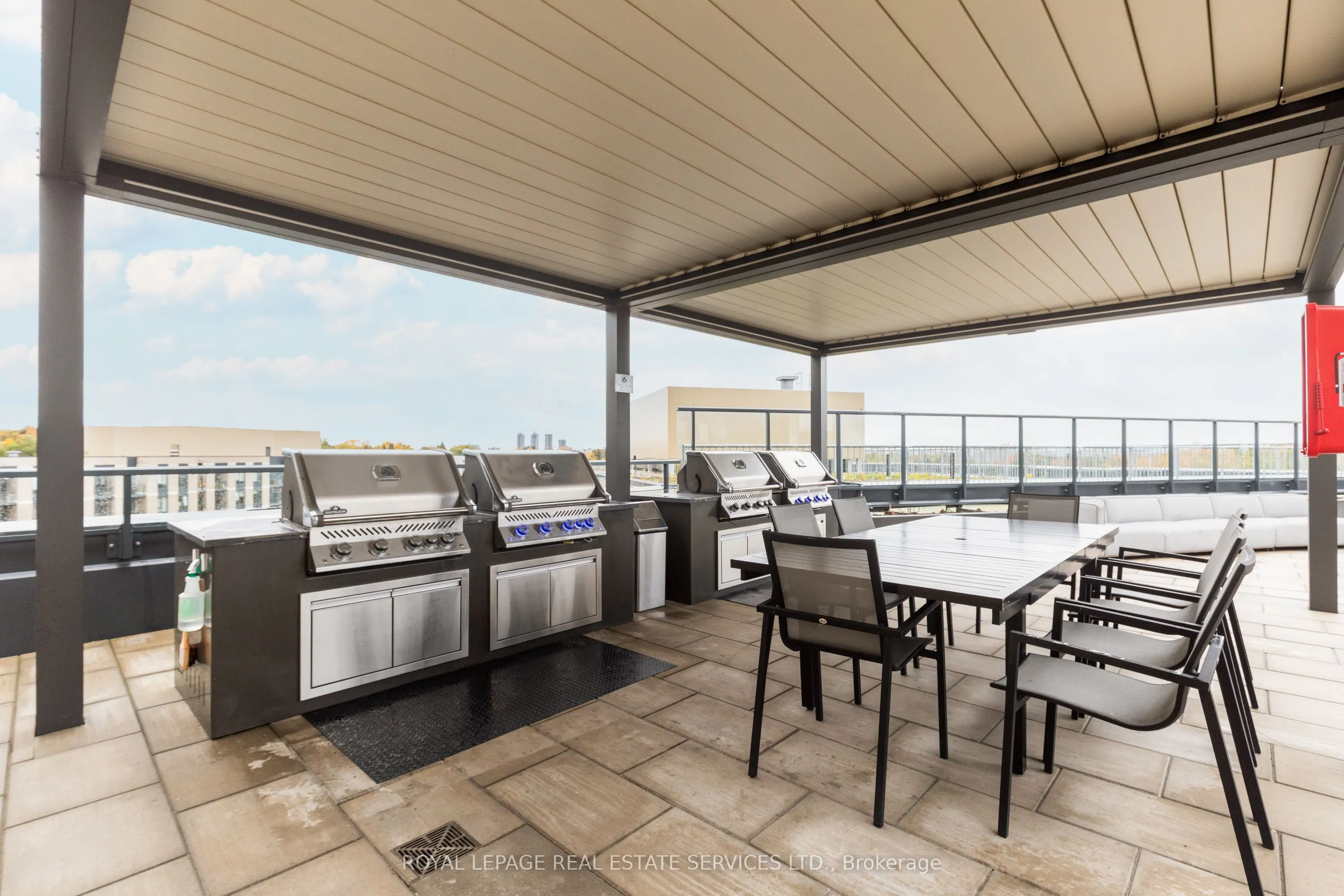 293 The Kingsway, #617