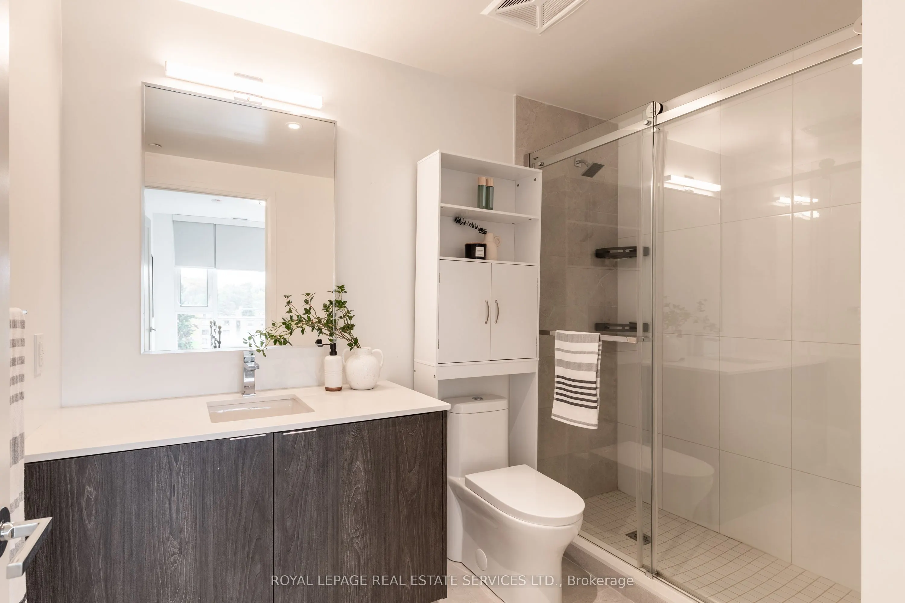 293 The Kingsway, #617