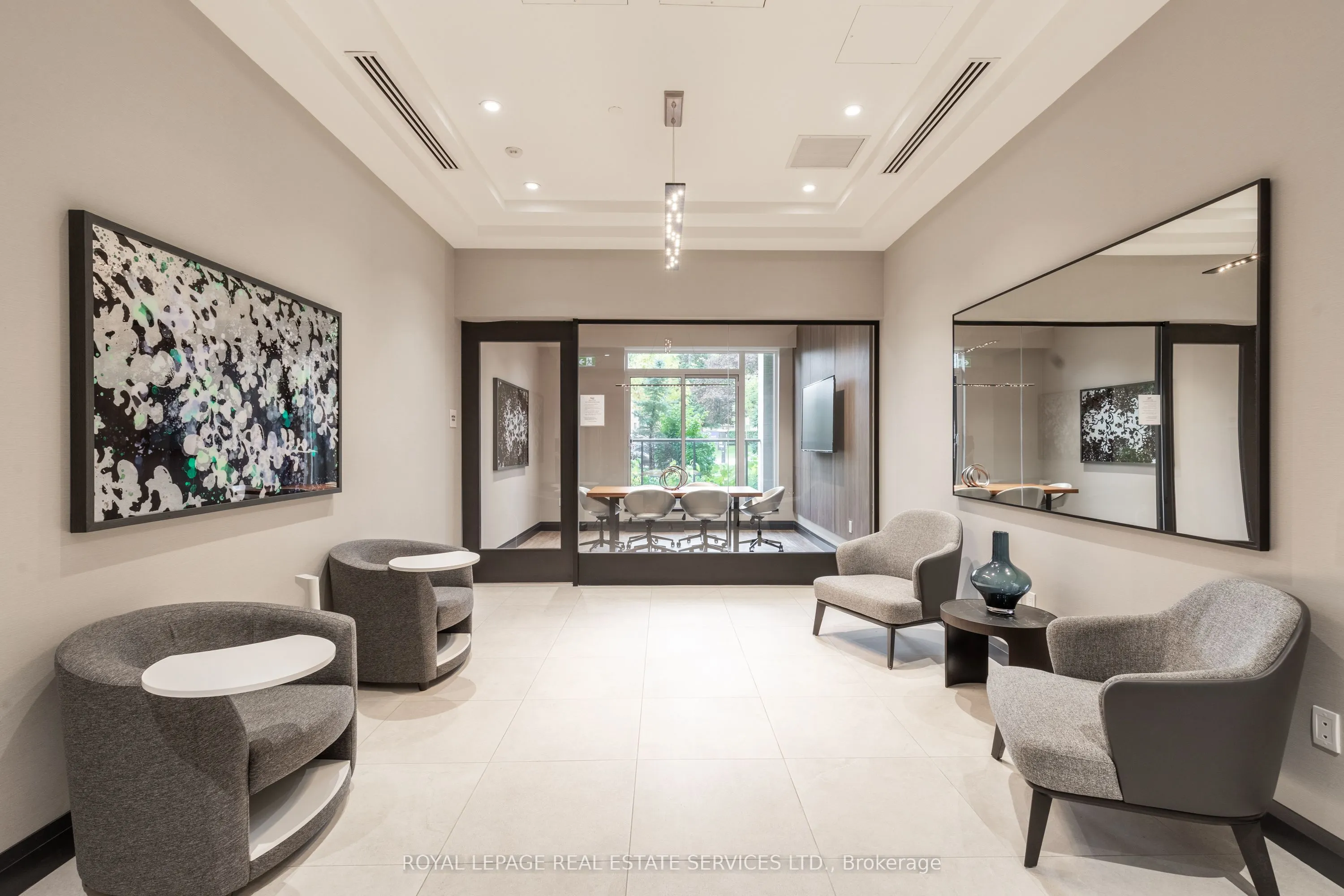 293 The Kingsway, #617