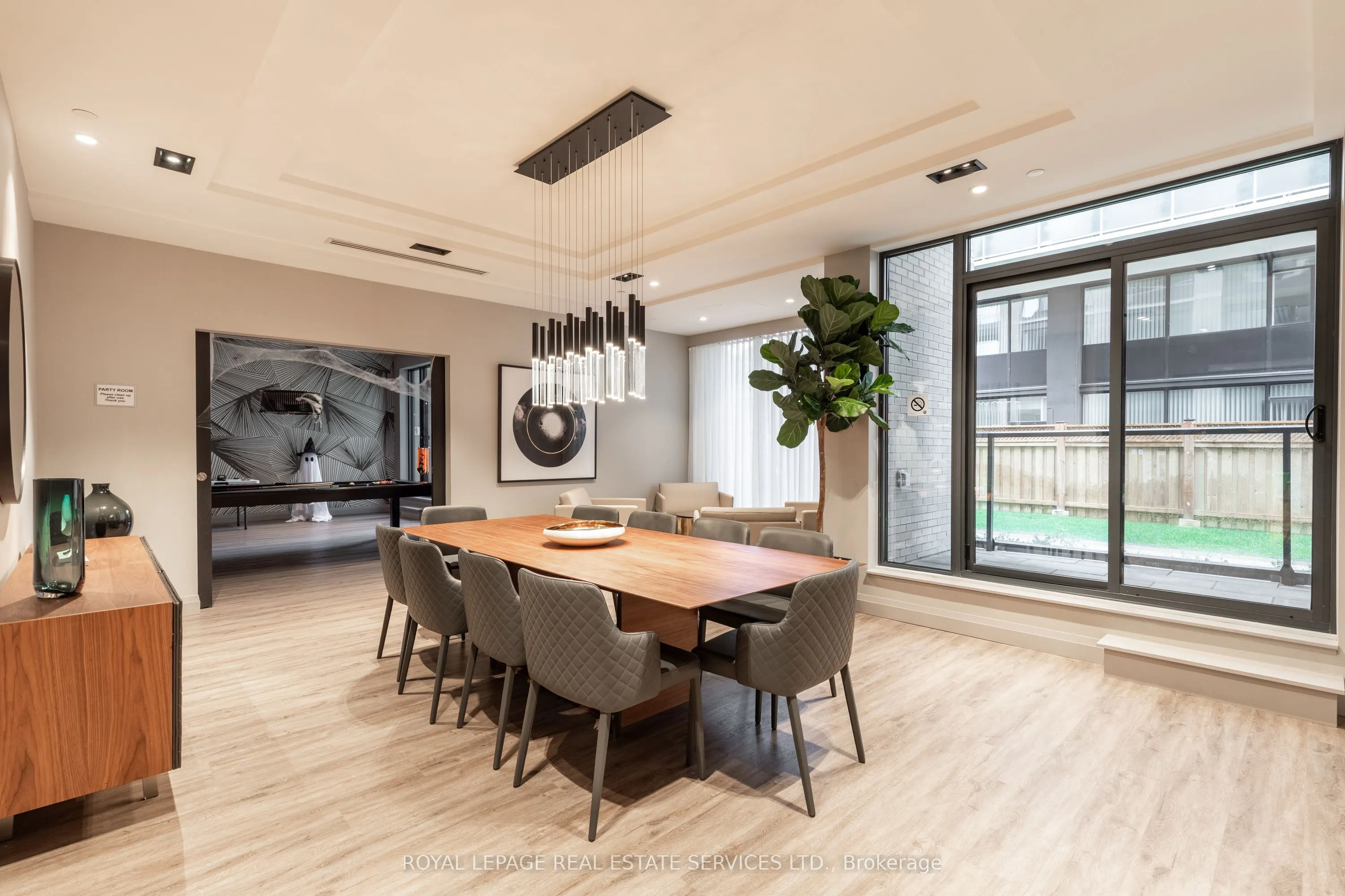 293 The Kingsway, #617