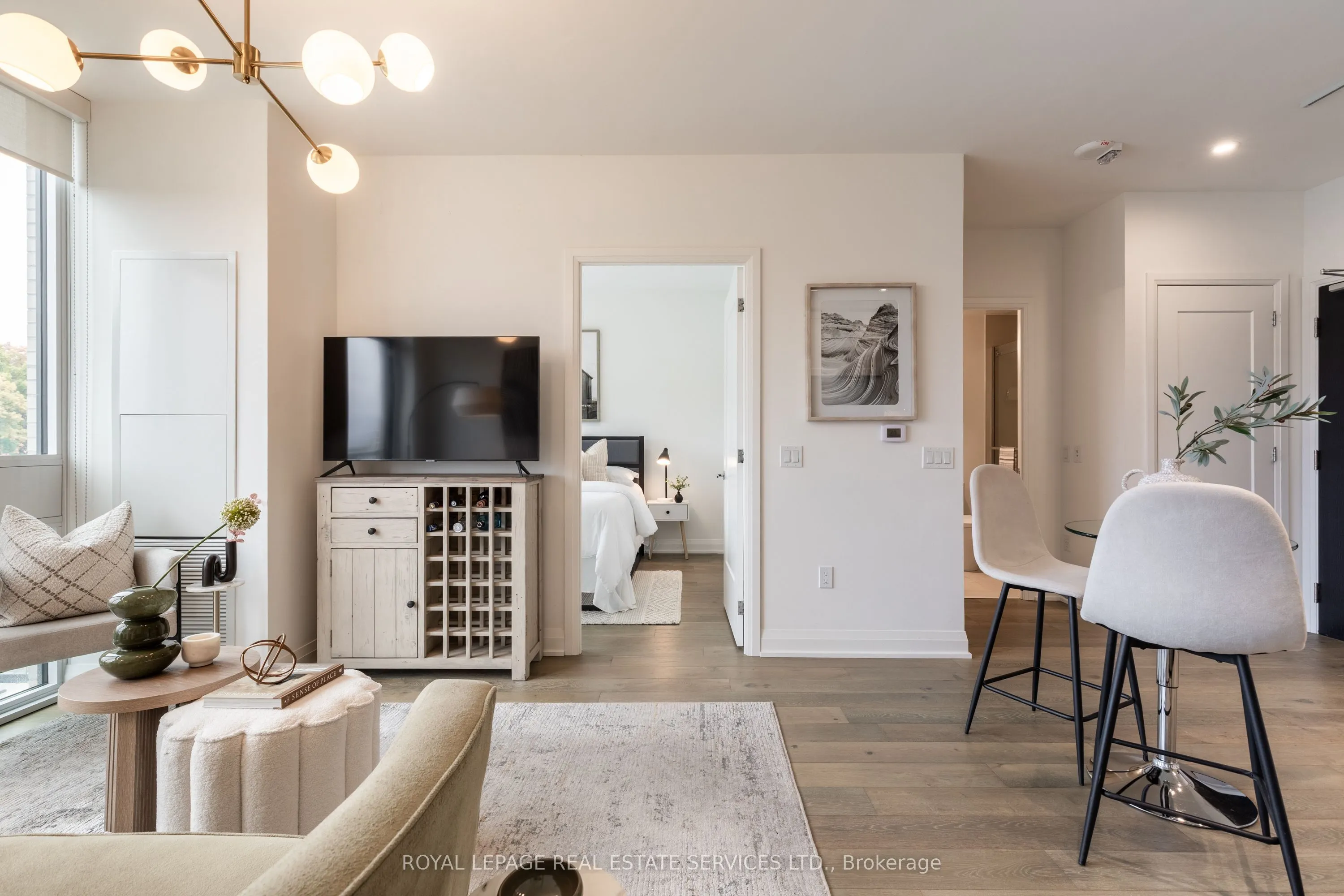 293 The Kingsway, #617