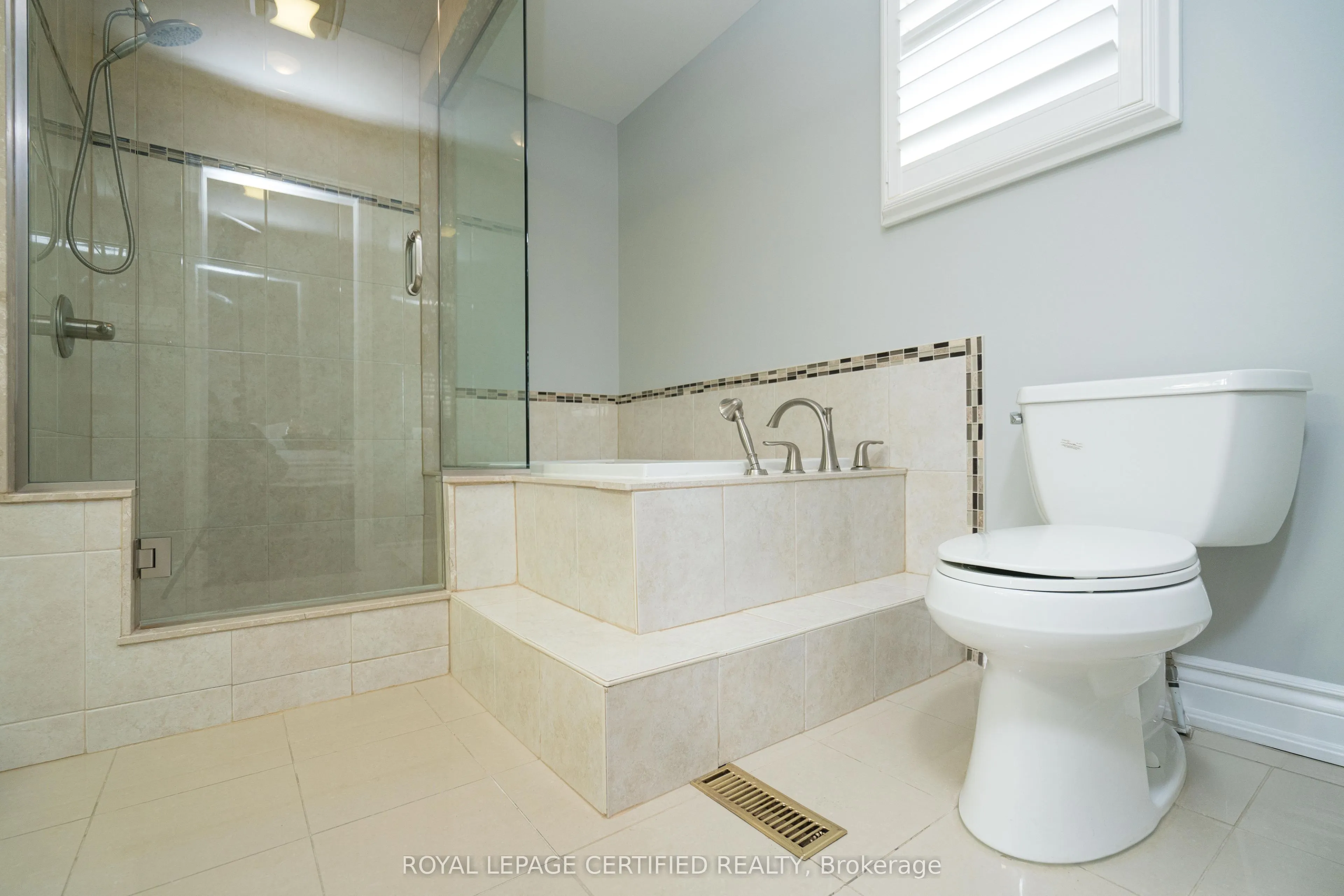 4464 Weymouth Commons Crescent