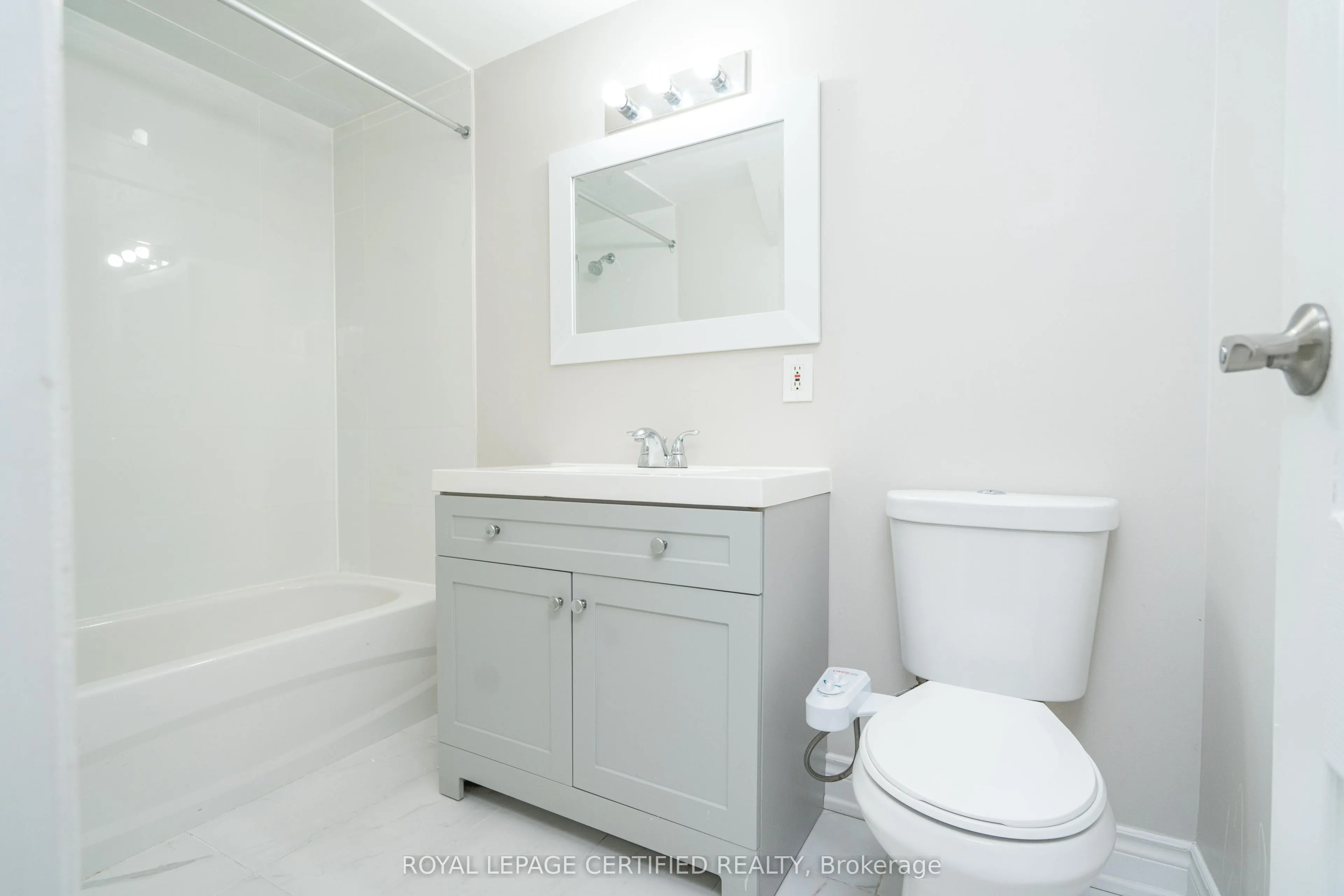 4464 Weymouth Commons Crescent