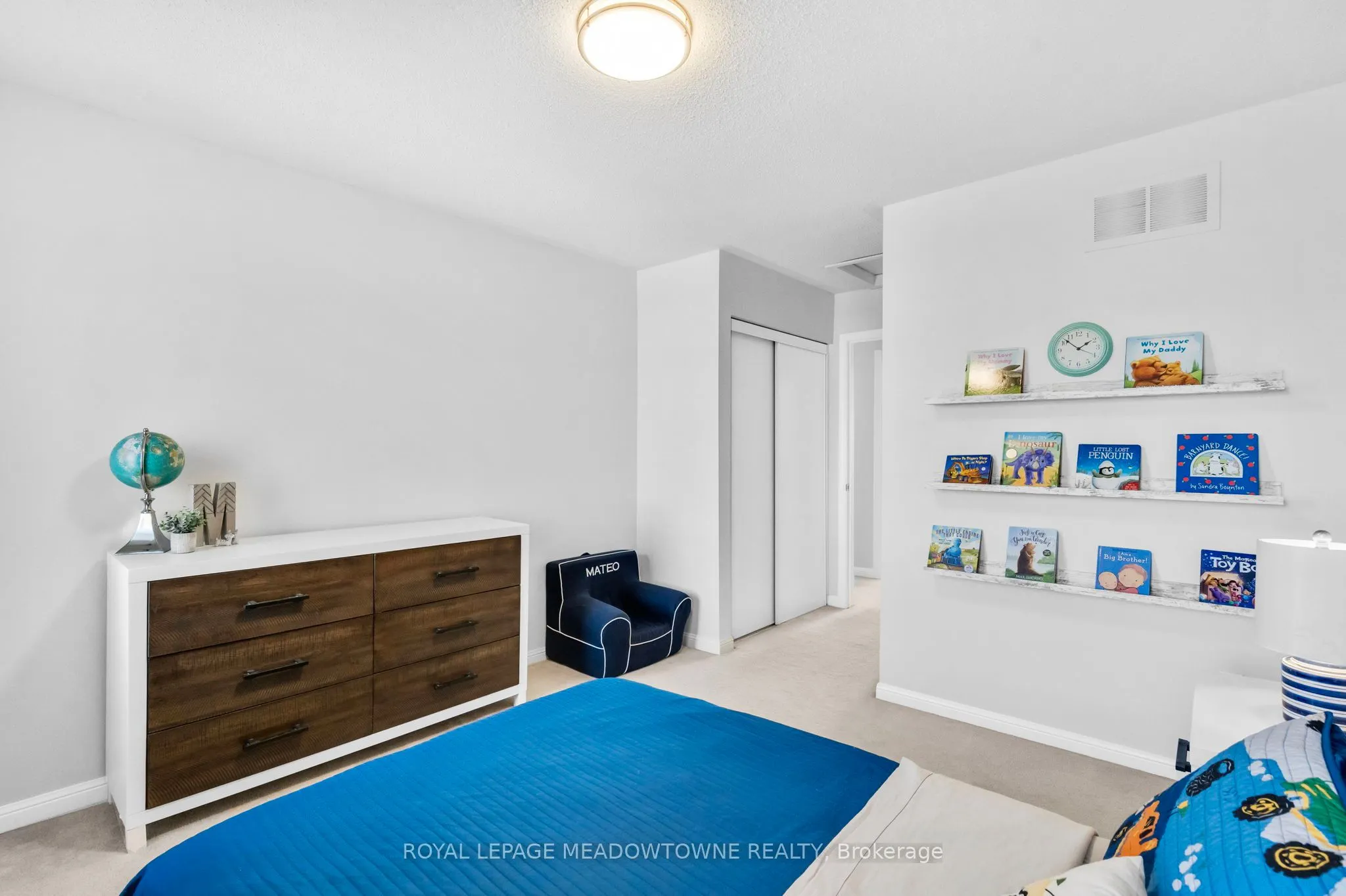 583 Caverhill Crescent